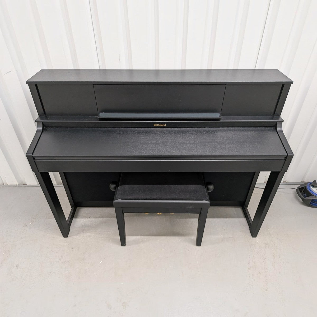 Đàn piano điện Roland LX7 màu đen sang trọng tại TÂN NHẠC CỤ, thiết kế upright cao cấp với bàn phím PHA-50.
