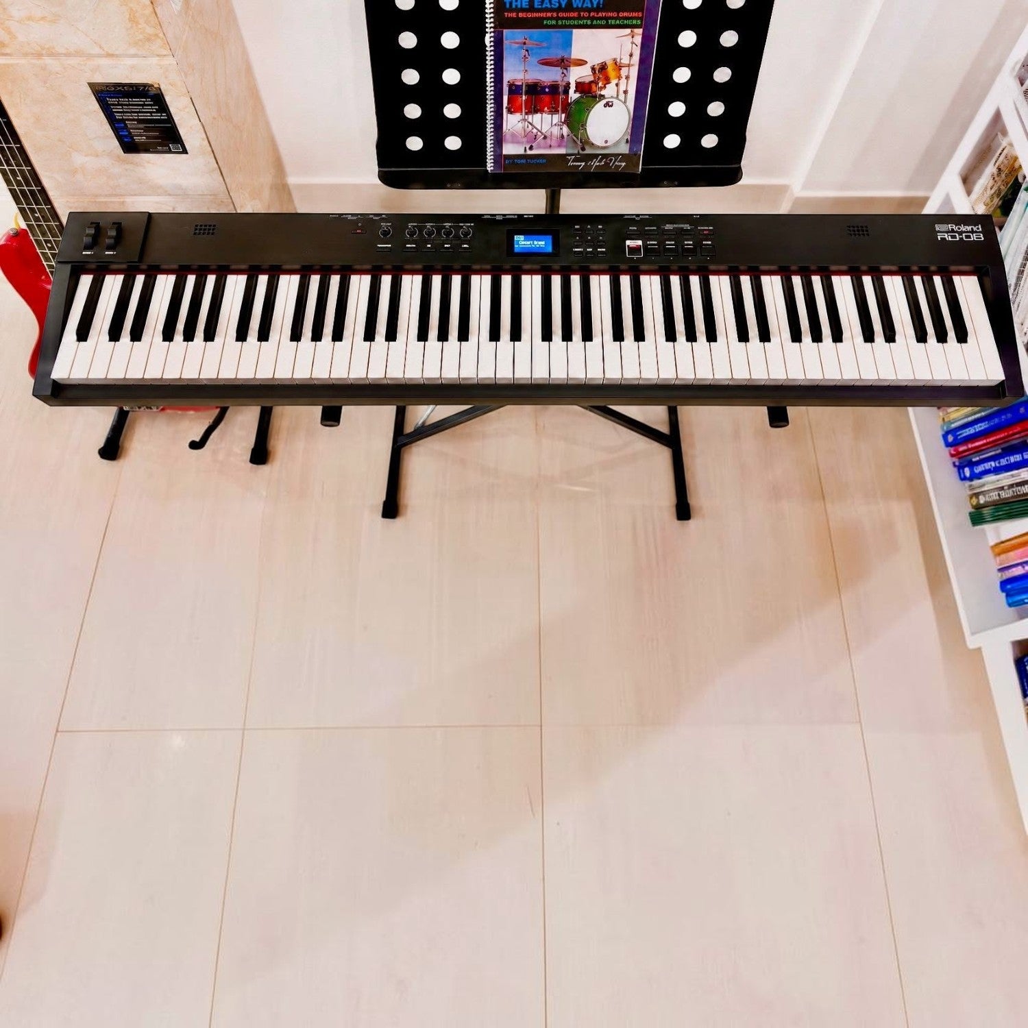 Đàn piano điện Roland RD-08 màu đen 88 phím tại showroom Tân Nhạc Cụ