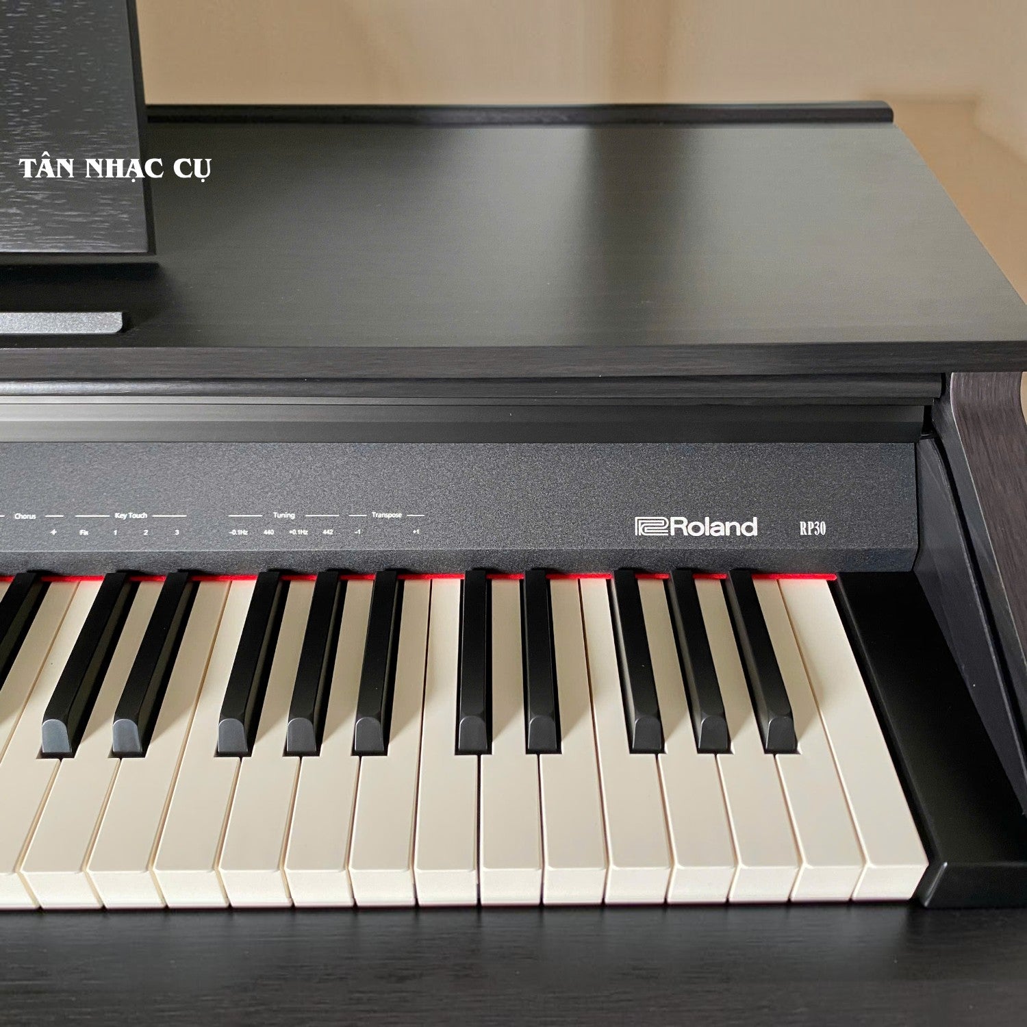 Đàn piano điện Roland RP30 màu gỗ hồng sẫm với bàn phím búa 88 phím tại TÂN NHẠC CỤ
