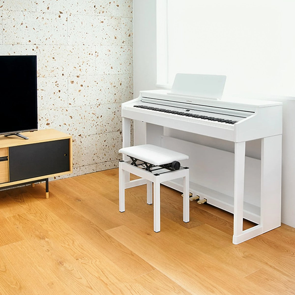 Đàn piano điện Roland RP701 màu trắng dáng tủ thanh lịch tại showroom TÂN NHẠC CỤ, kèm ghế ngồi đồng bộ