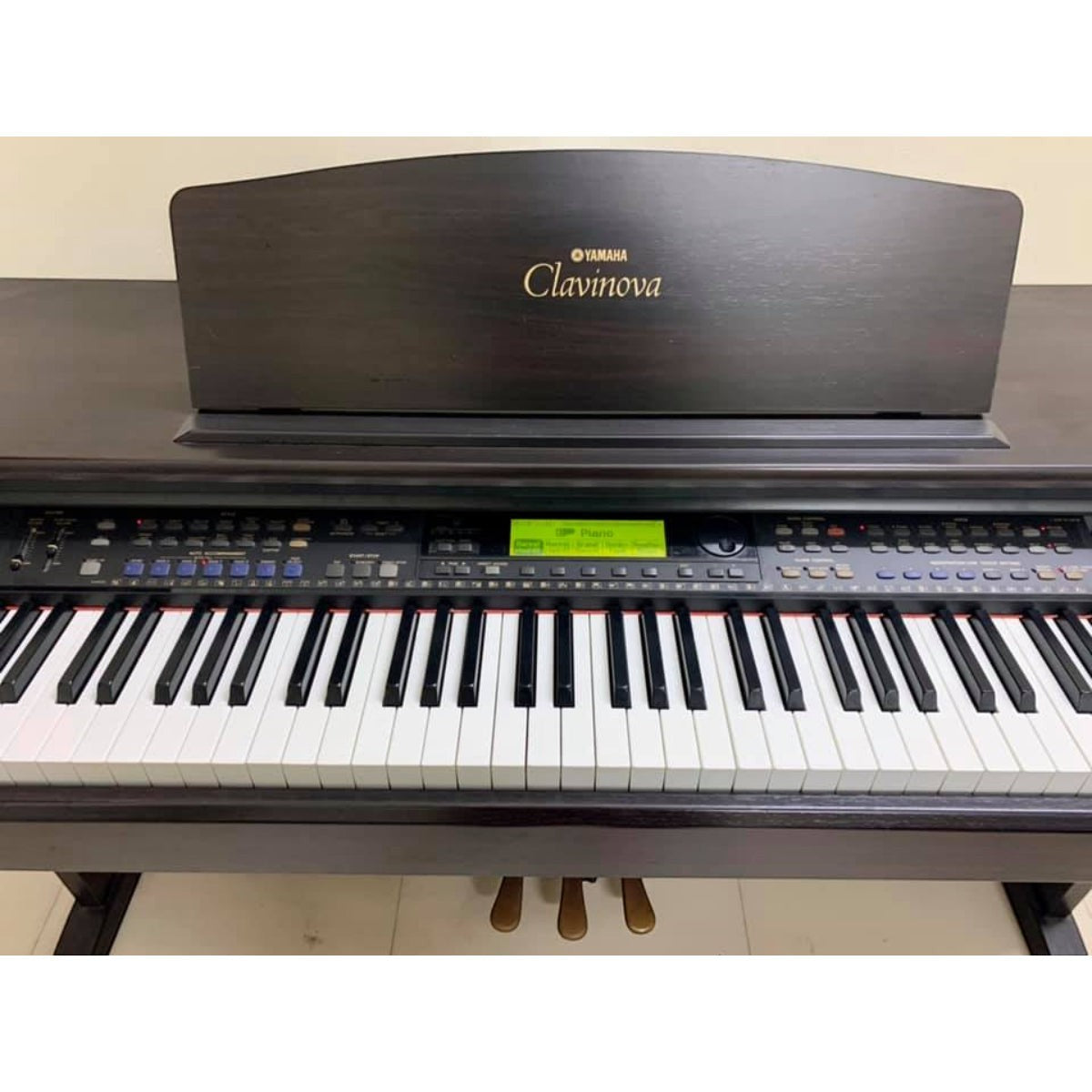 Đàn piano điện Yamaha CVP-103 màu gỗ cẩm lai sang trọng với bàn phím 88 phím tại TÂN NHẠC CỤ