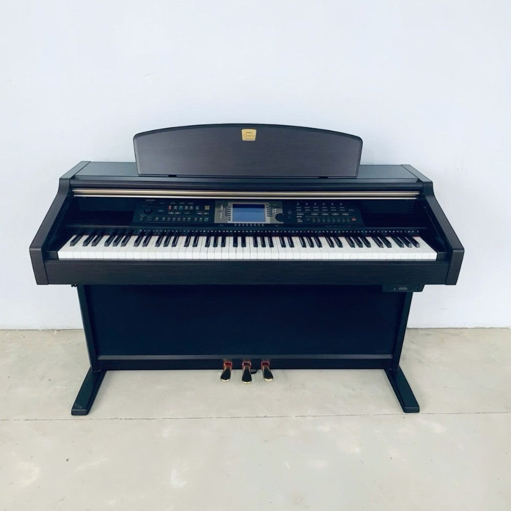 Đàn piano điện Yamaha CVP-206 màu nâu gỗ sang trọng tại Tân Nhạc Cụ với bàn phím búa GH và màn hình màu hiển thị