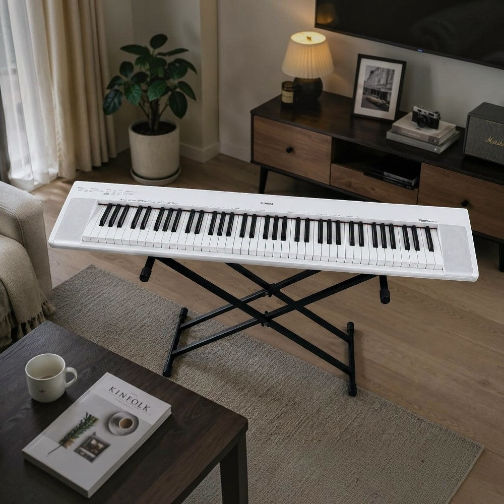 Đàn piano điện Yamaha NP30 màu trắng thiết kế gọn nhẹ tại showroom TÂN NHẠC CỤ