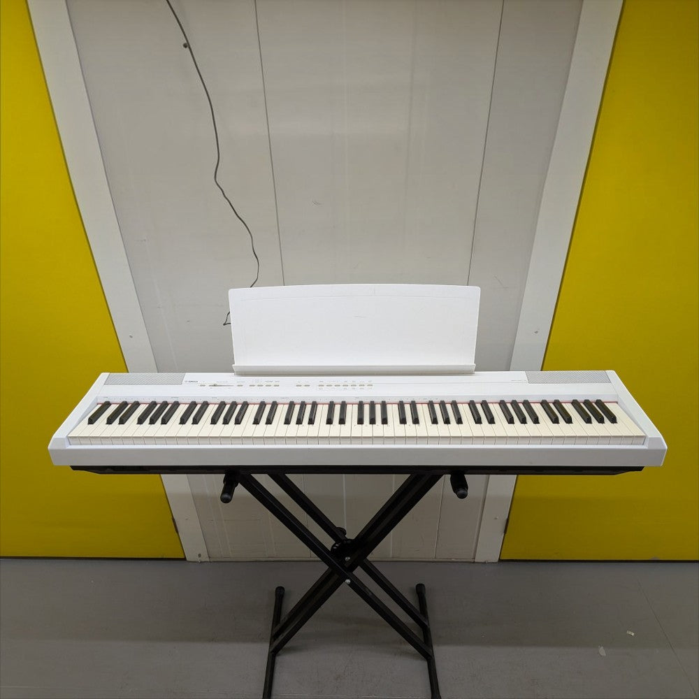 Đàn piano điện Yamaha P105 màu trắng thiết kế portable 88 phím tại TÂN NHẠC CỤ