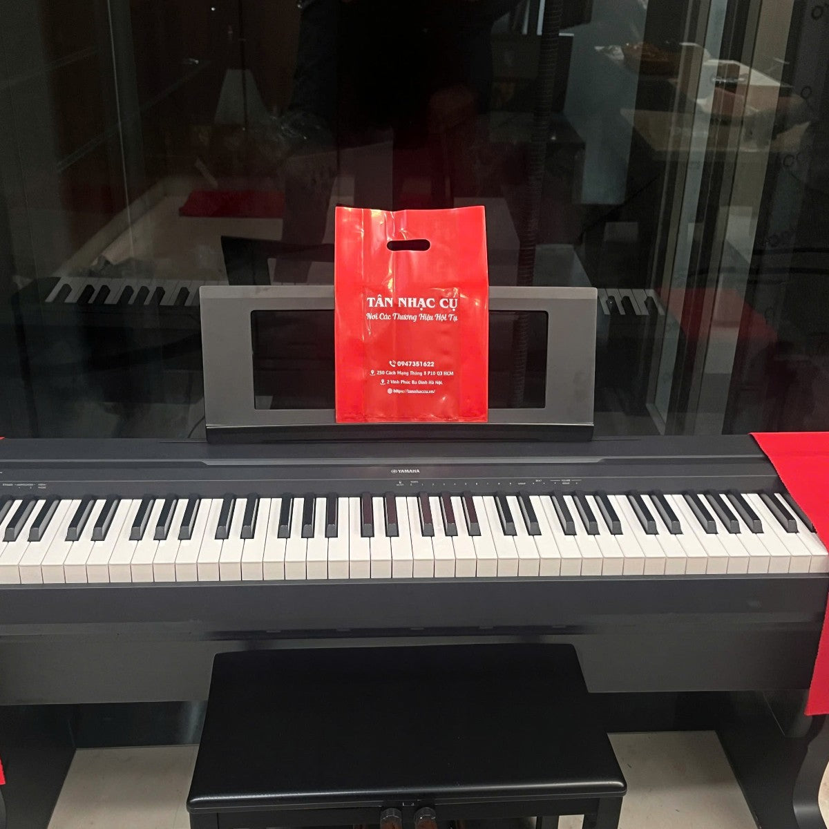 Đàn piano điện Yamaha P45 cũ màu đen tại Tân Nhạc Cụ, bàn phím 88 phím GHS, thiết kế gọn gàng cho người mới bắt đầu.