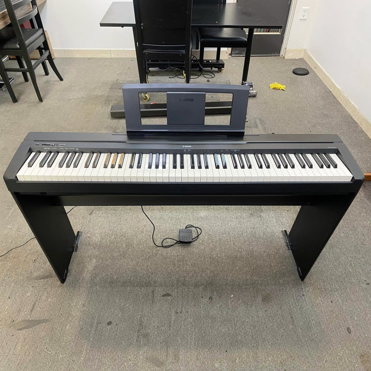 Đàn piano điện Yamaha P-45 màu đen 88 phím tại cửa hàng TÂN NHẠC CỤ