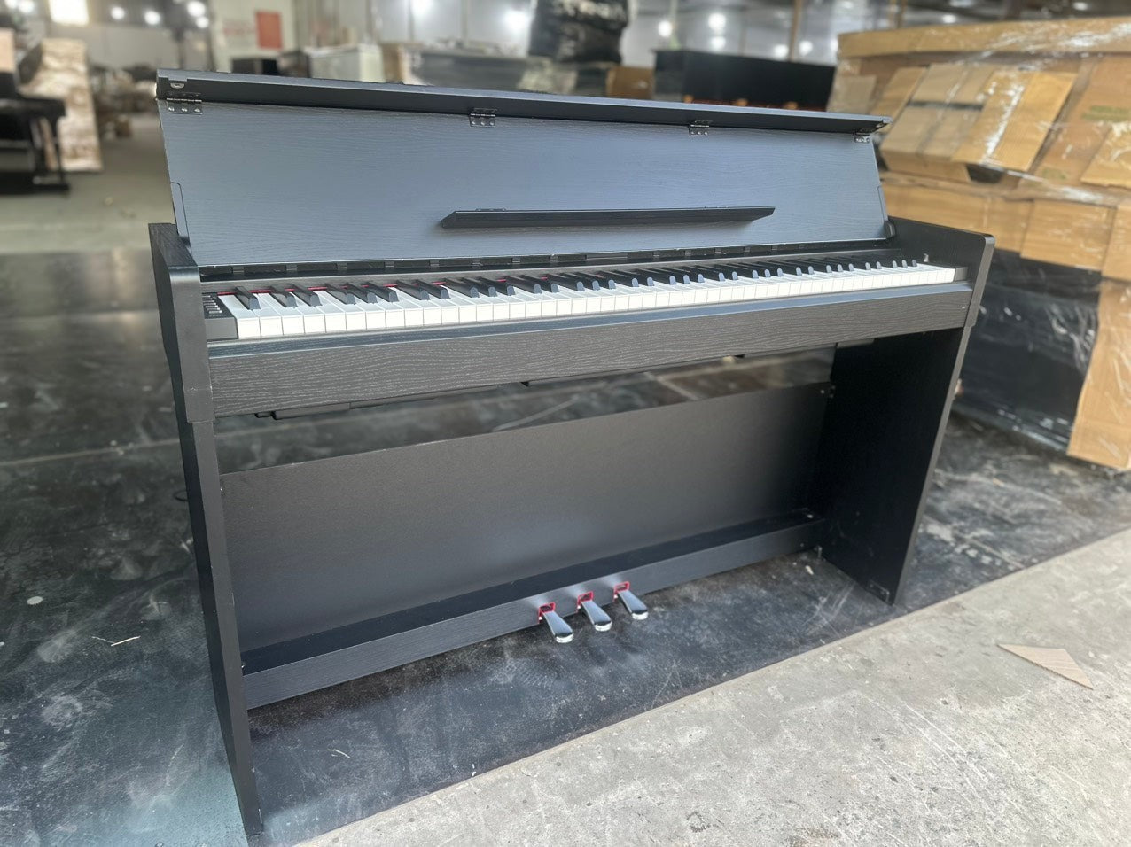 Đàn piano điện TÂN NHẠC CỤ Yamaha YDP-S35 màu đen dáng slim mỏng gọn với 88 phím búa và cụm 3 pedal
