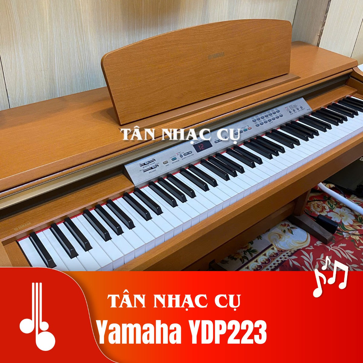 Đàn piano điện Yamaha YDP223 màu gỗ tự nhiên với thiết kế dáng tủ sang trọng tại TÂN NHẠC CỤ
