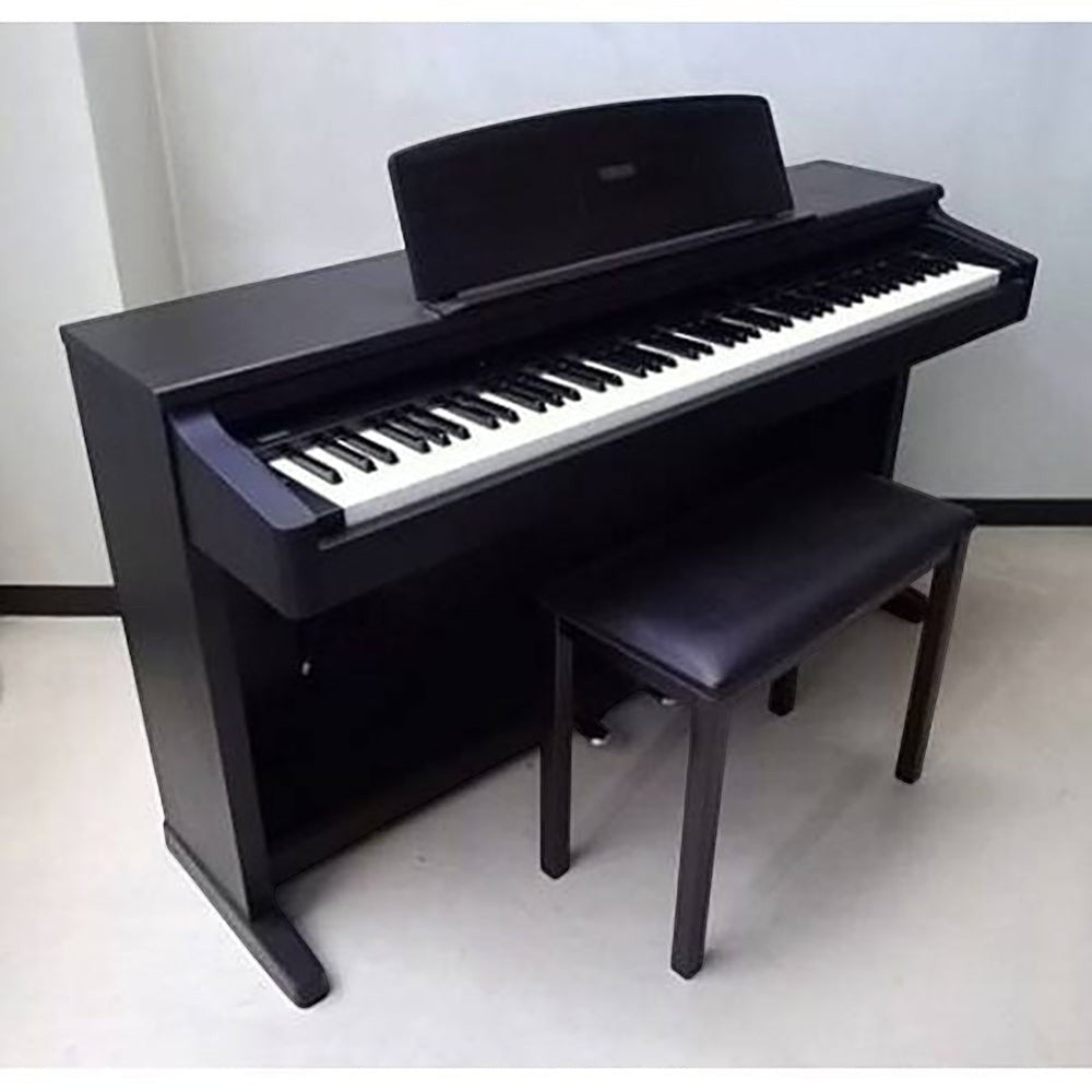 Đàn piano điện TÂN NHẠC CỤ Yamaha YDP300 cũ màu đen dáng tủ với 88 phím búa GH và ghế đàn đi kèm