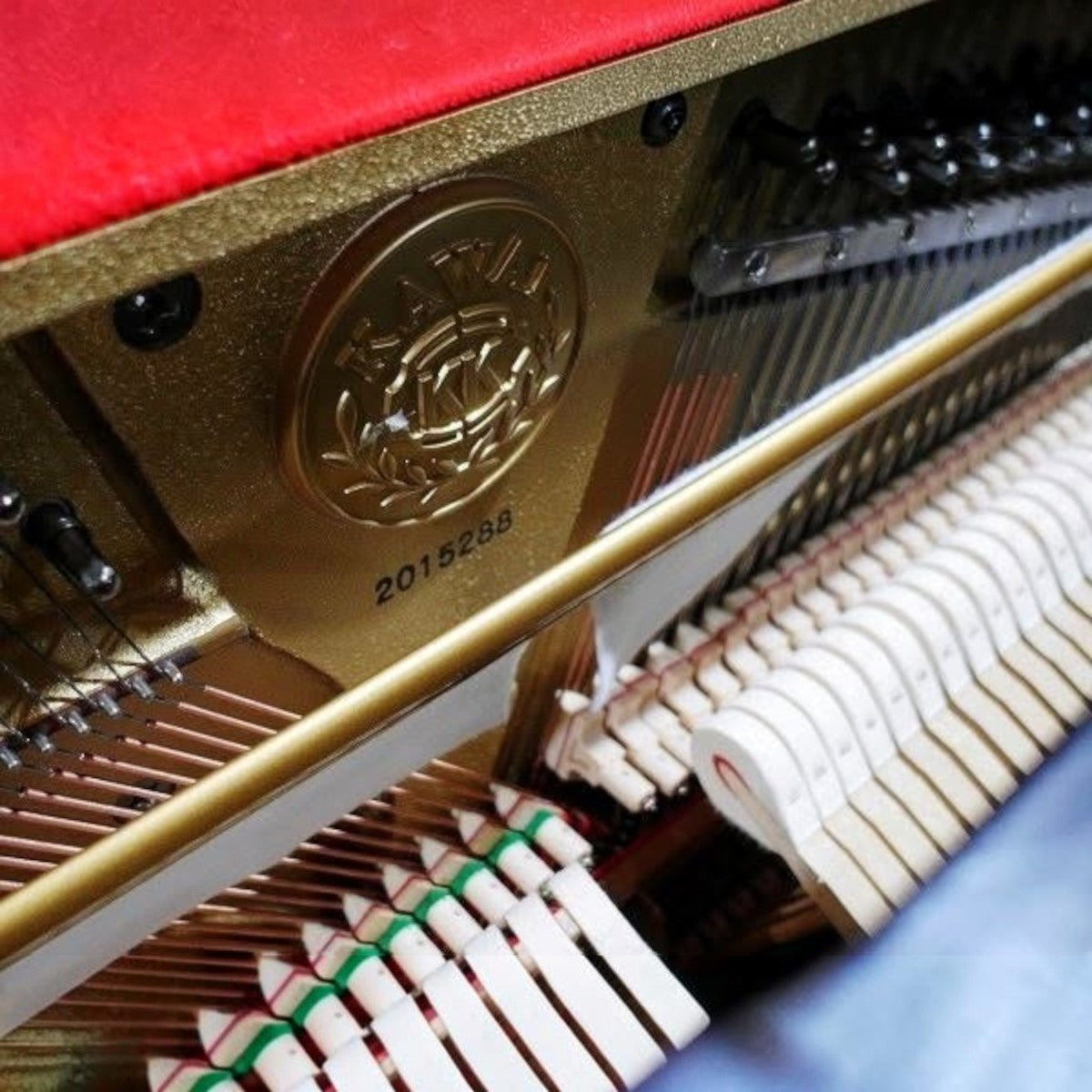 Số serial 2015288 trên khung gang đàn piano cơ Kawai BS1A tại TÂN NHẠC CỤ