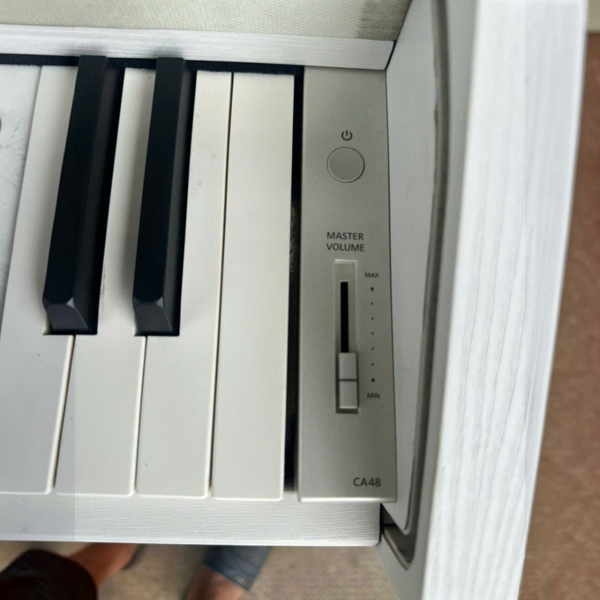 Bảng điều khiển âm lượng và phím đàn piano điện TÂN NHẠC CỤ Kawai CA48 màu trắng