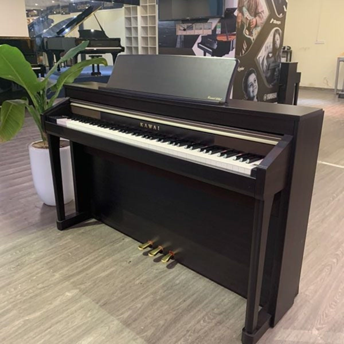 Đàn piano điện TÂN NHẠC CỤ Kawai CA9700GP màu đen sang trọng với bàn phím gỗ Grand Feel và thiết kế dáng grand