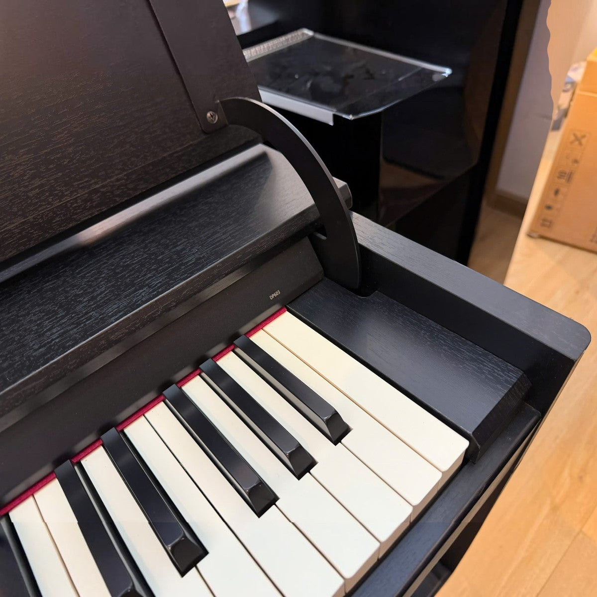 Đàn piano điện Roland DP603 màu đen mờ với bàn phím PHA-50 cao cấp tại cửa hàng TÂN NHẠC CỤ