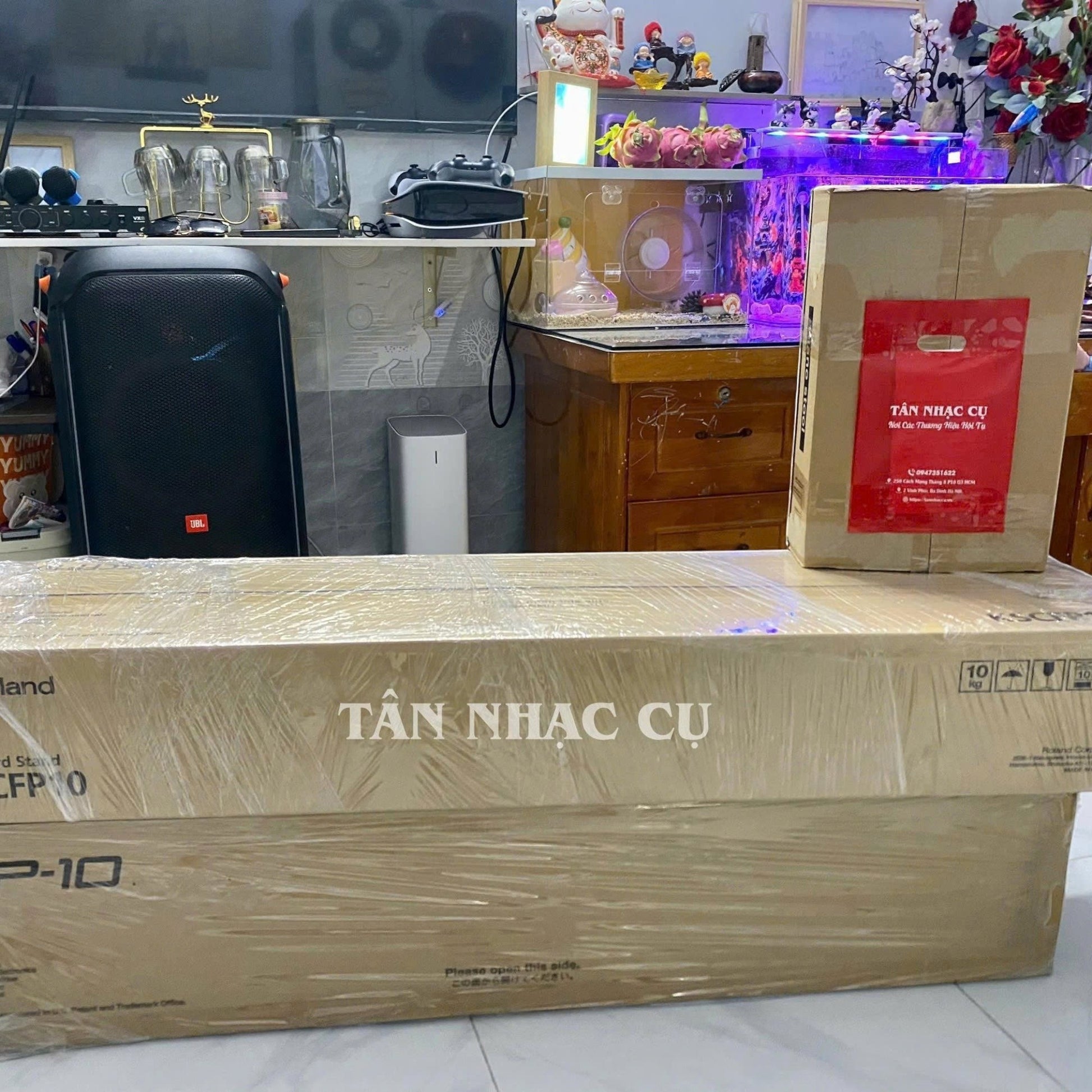 Thùng đàn piano điện Roland FP-10 và chân đàn KSCFP10 nguyên kiện tại cửa hàng TÂN NHẠC CỤ