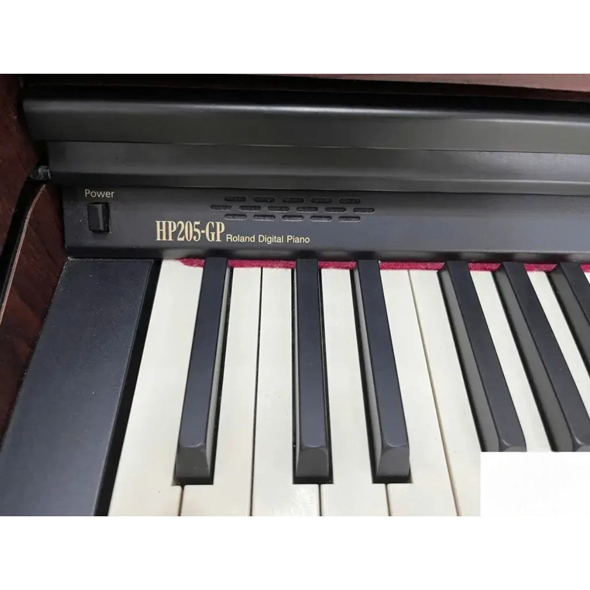 Bàn phím đàn piano điện TÂN NHẠC CỤ Roland HP205GP với thiết kế phím búa PHA II Ivory Feel chân thực