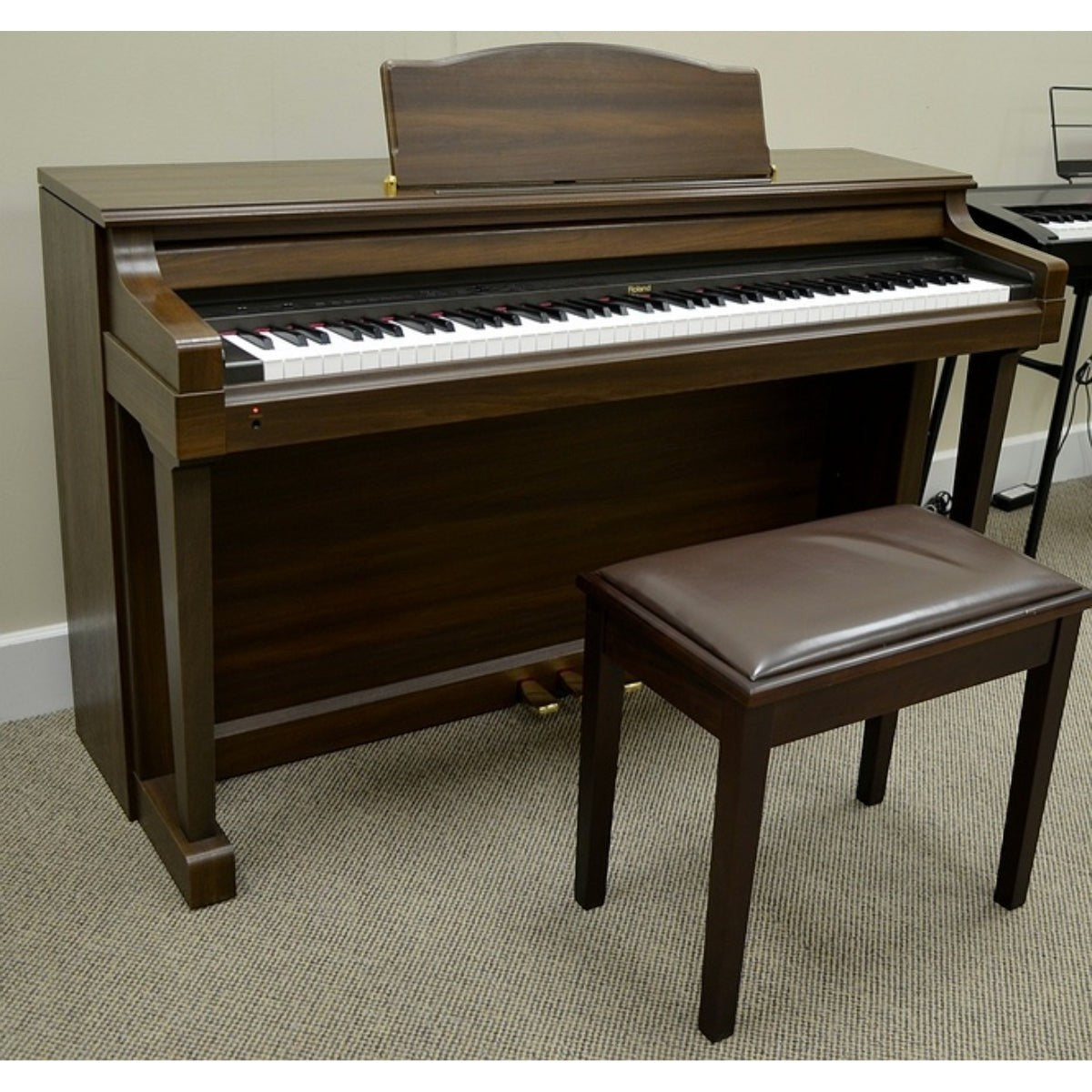 Đàn piano điện TÂN NHẠC CỤ Roland HP3800 dáng tủ màu gỗ mun sang trọng kèm ghế ngồi đồng bộ
