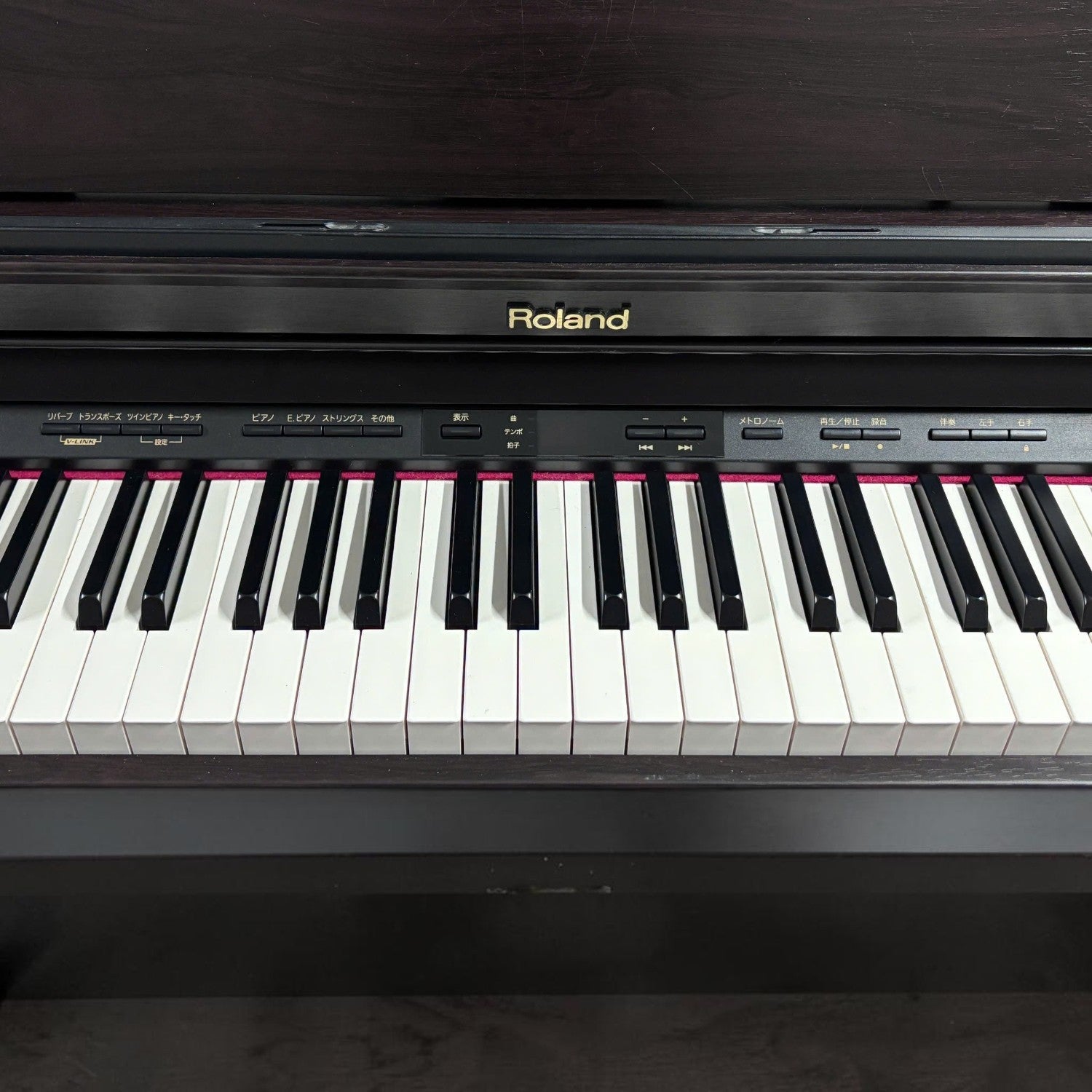 Bàn phím đàn piano điện TÂN NHẠC CỤ Roland HP603 với thiết kế phím PHA-50 lai gỗ nhựa cao cấp