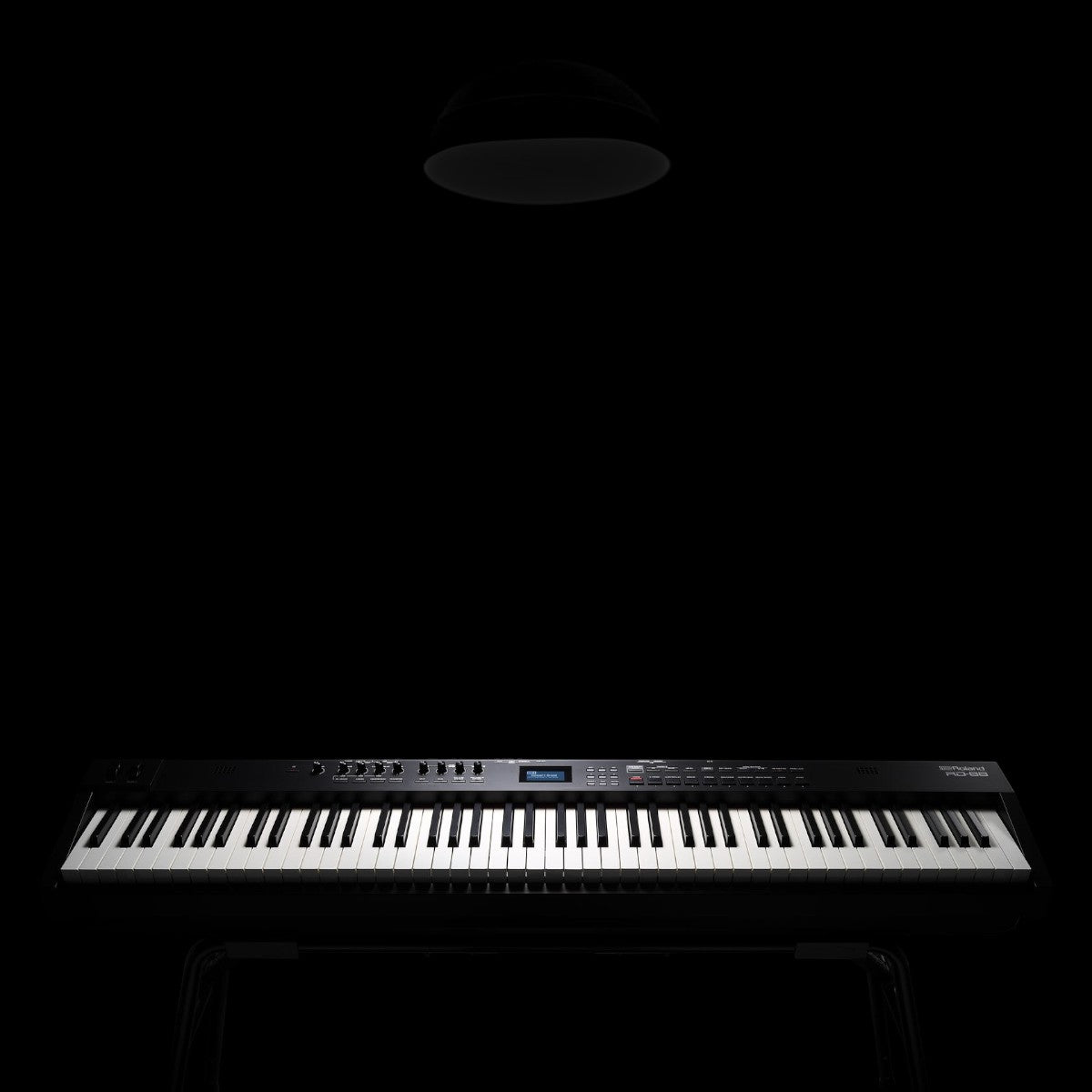 Đàn piano điện Roland RD-88 màu đen tại TÂN NHẠC CỤ, thiết kế 88 phím búa PHA-4 Standard chuyên nghiệp cho biểu diễn.