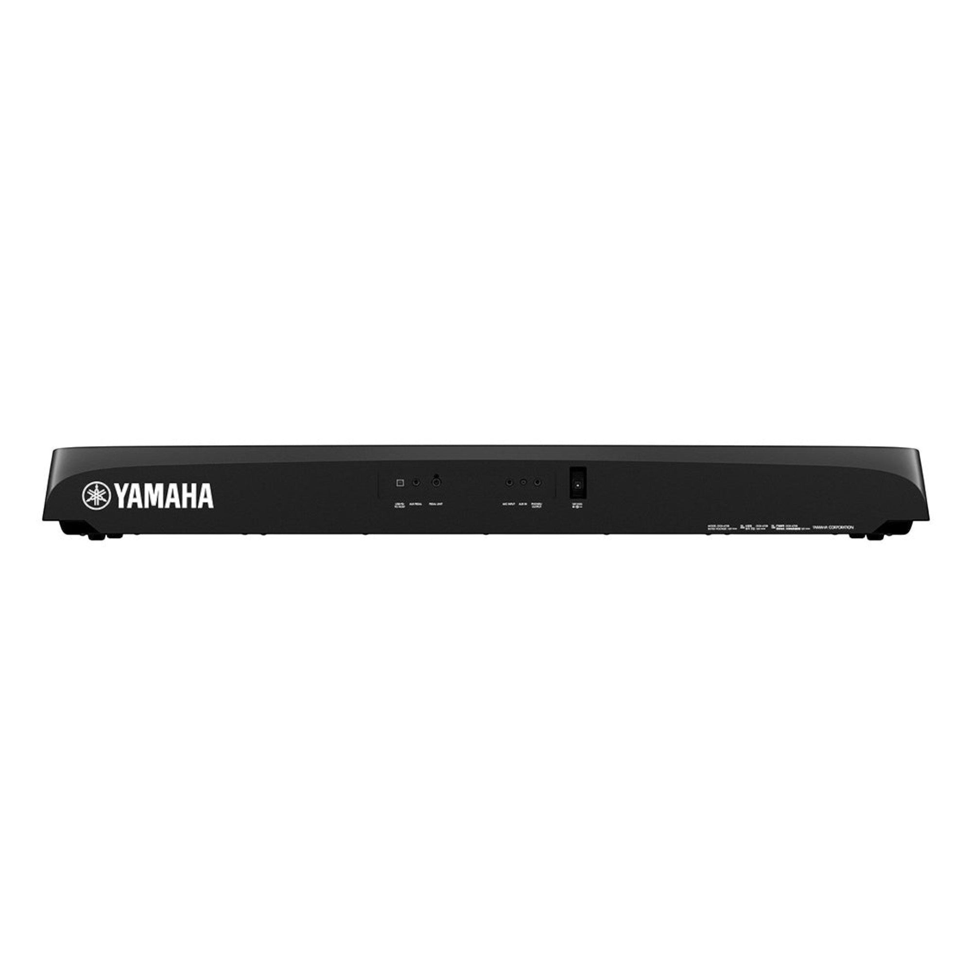 Mặt sau đàn piano điện TÂN NHẠC CỤ Yamaha DGX670 với các cổng kết nối và logo thương hiệu
