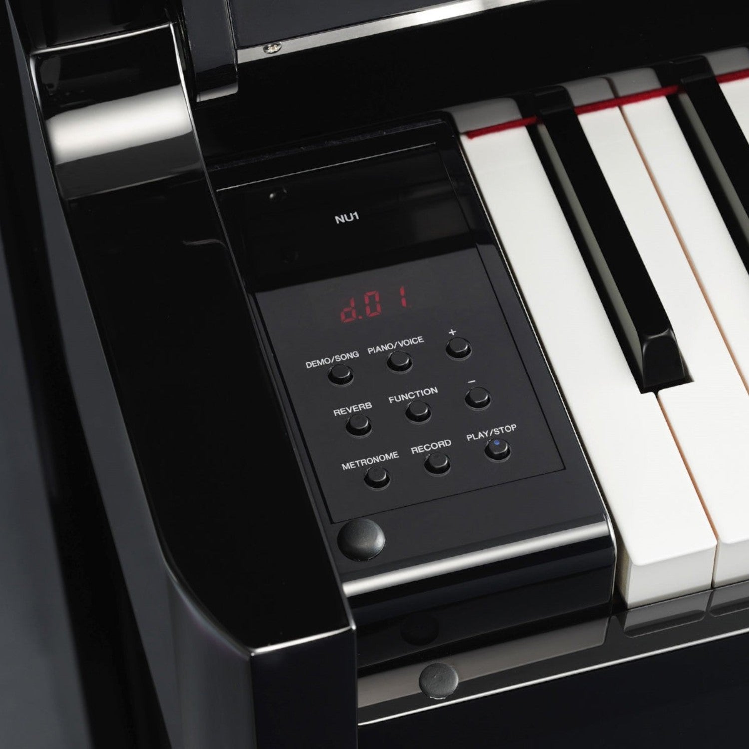 Bảng điều khiển điện tử trên đàn piano lai TÂN NHẠC CỤ Yamaha NU1 với các nút chức năng và màn hình hiển thị số