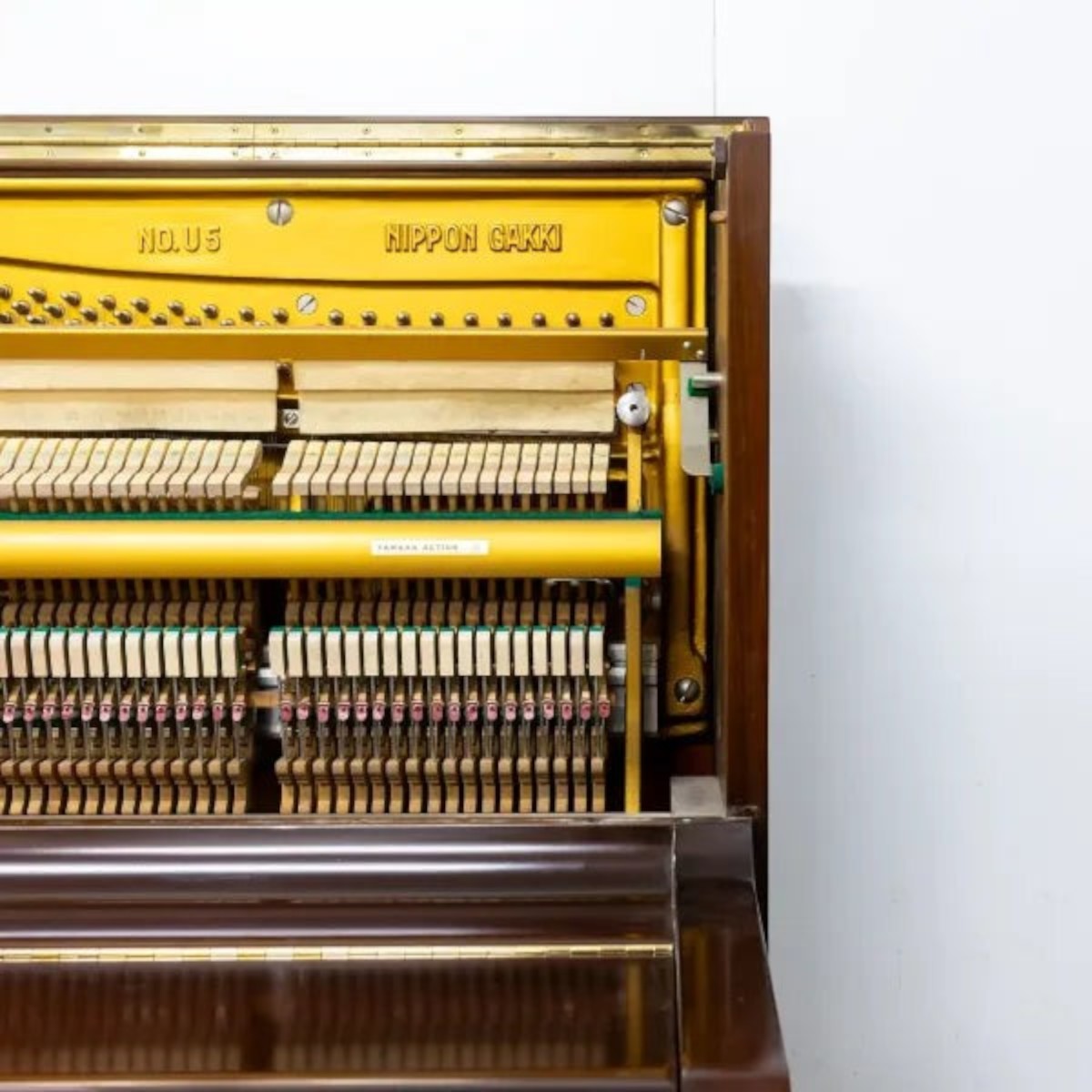 Bộ máy đàn piano cơ Yamaha U5B với khung gang vàng tại TÂN NHẠC CỤ