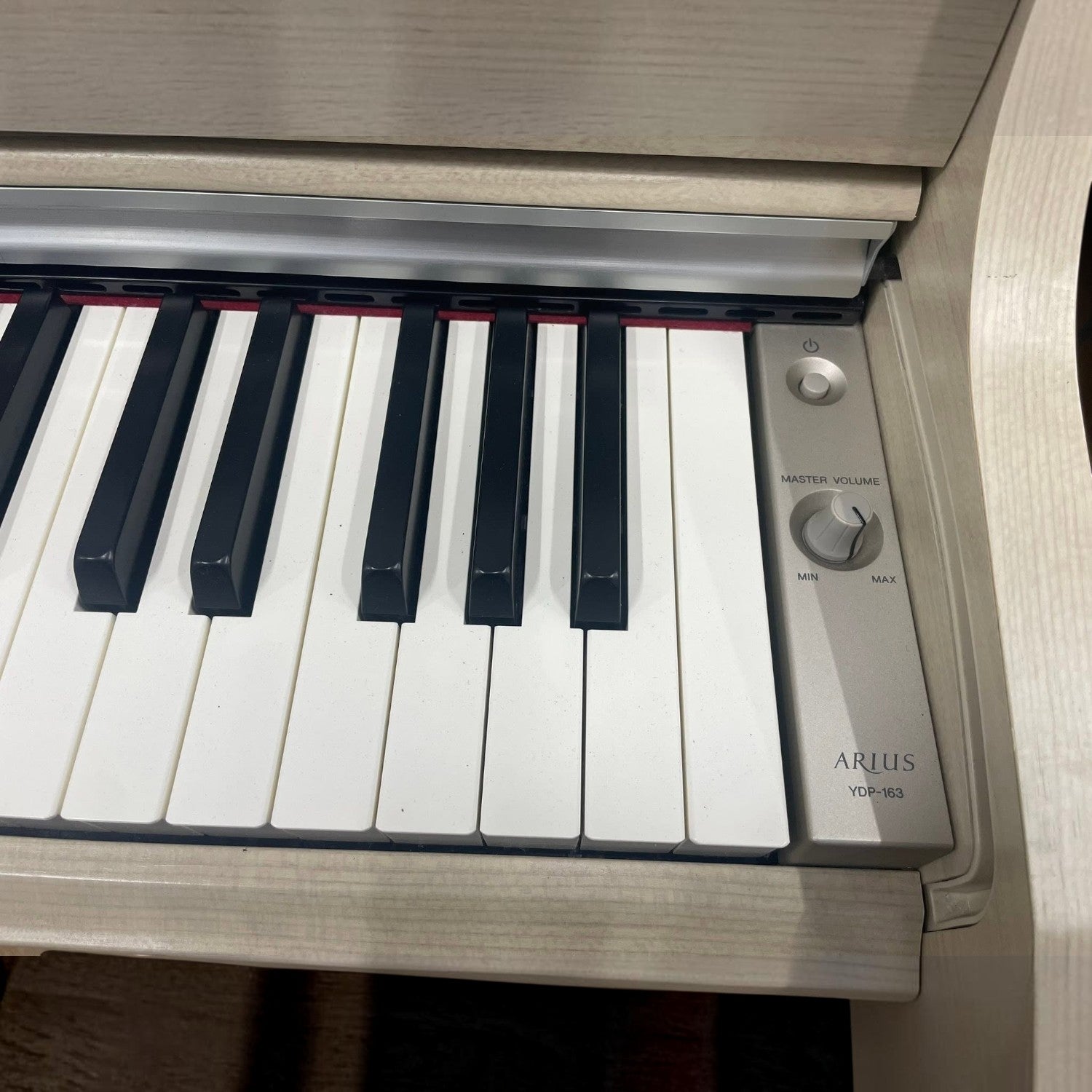 Bàn phím đàn piano điện TÂN NHẠC CỤ Yamaha YDP-163 với phím búa GH3 và núm điều chỉnh âm lượng
