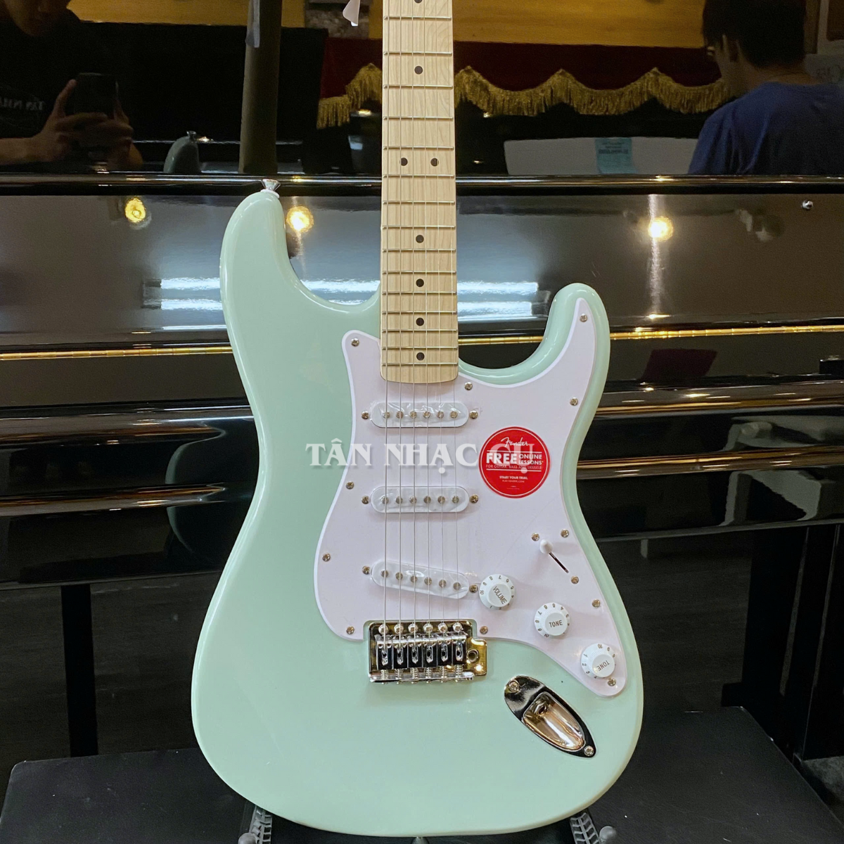 Đàn Guitar Điện Squier FSR Sonic Strat Maple Surf Green #0373152557