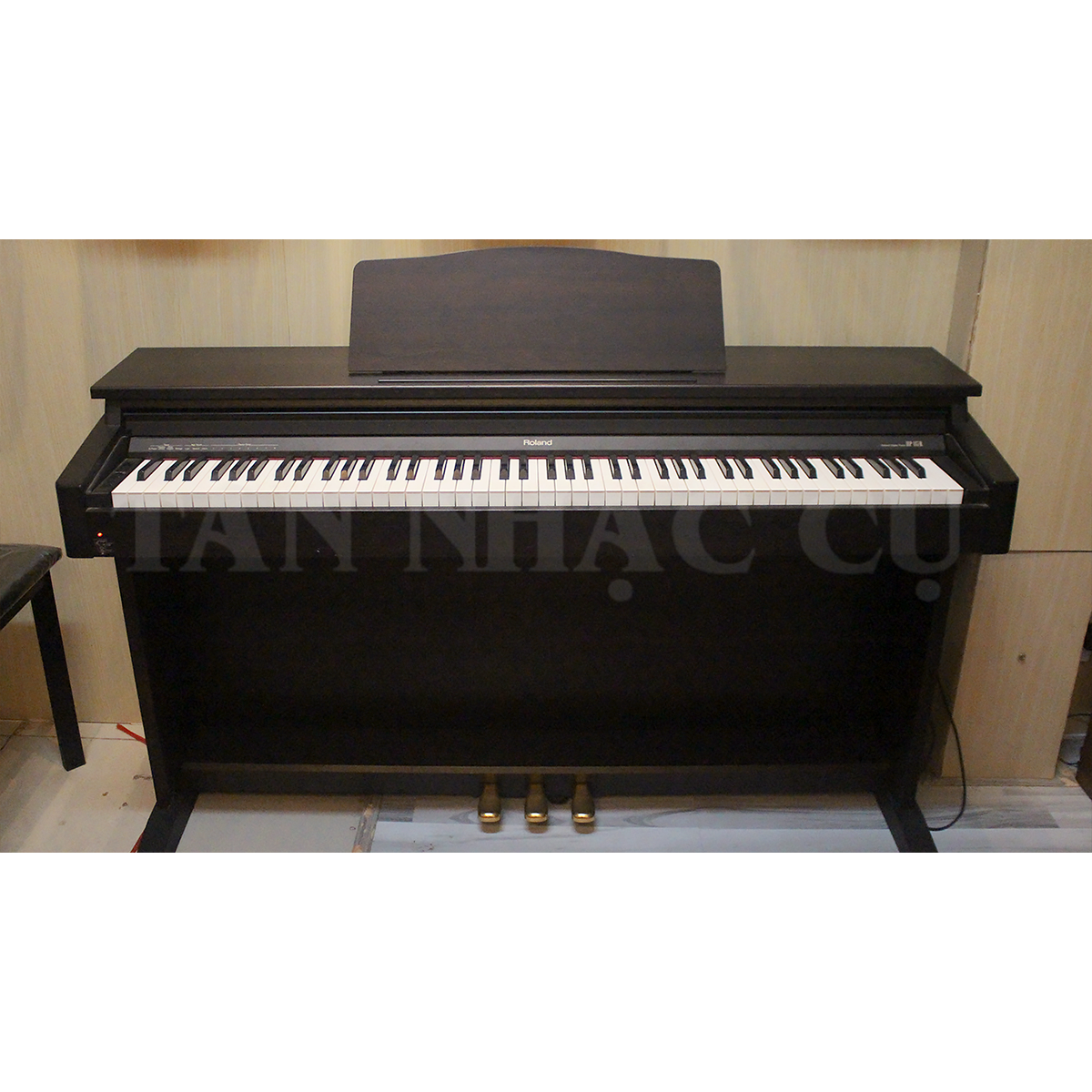 Đàn Piano Điện Roland HP147RD - Qua Sử Dụng