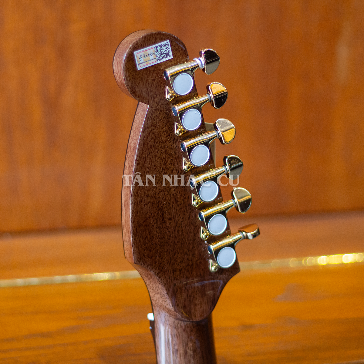 Đàn Guitar Vọng Cổ Ba Đờn VC1300