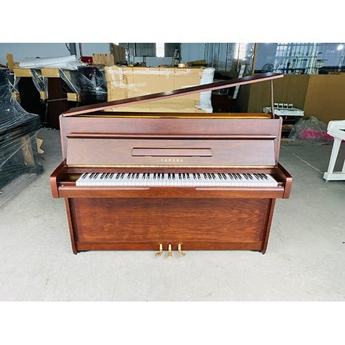 Yamaha M1A Walnut