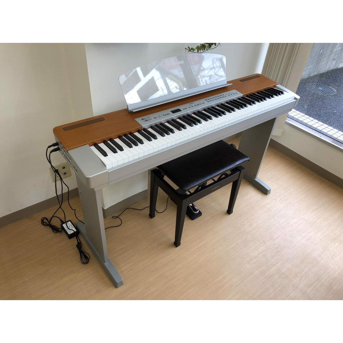 Đàn Piano Điện Yamaha P120S - Qua Sử Dụng