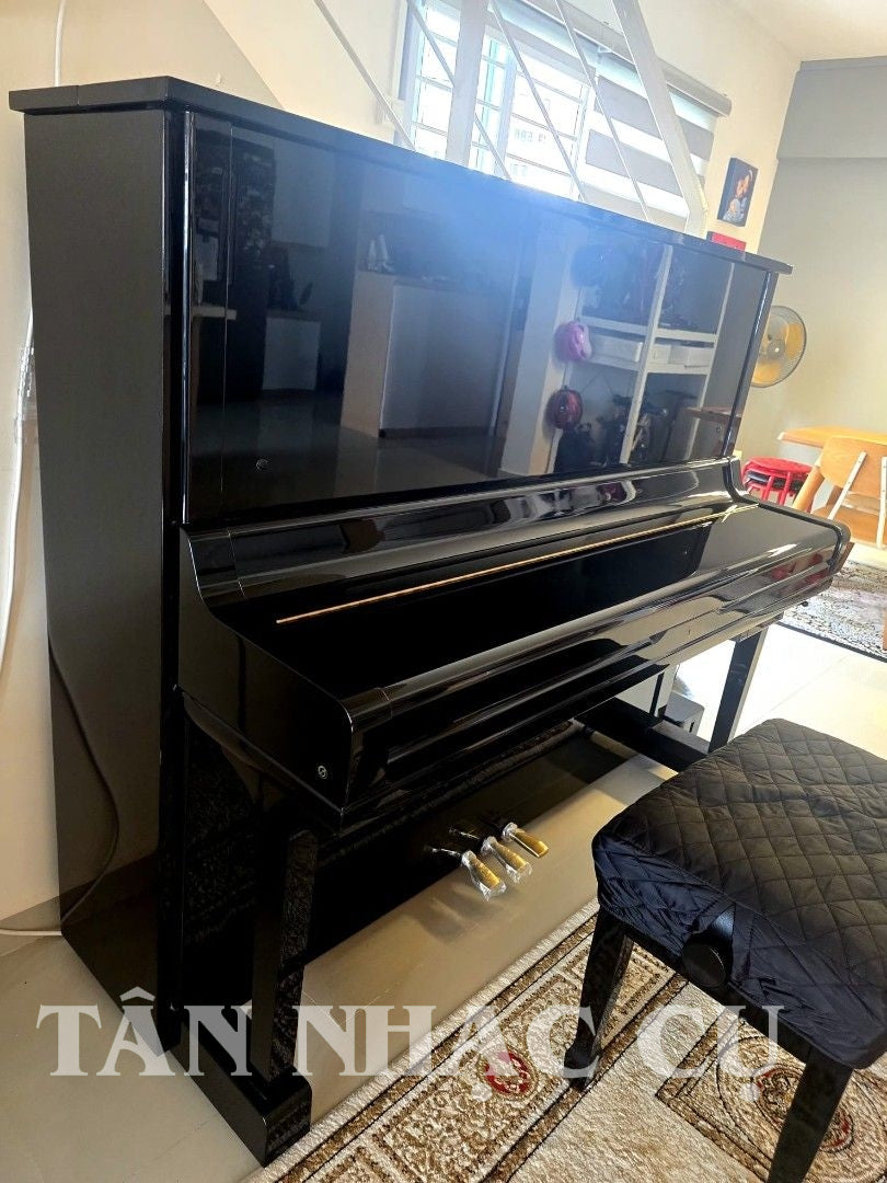 Bàn giao đàn piano YAMAHA U3 tại nhà khách, màu đen bóng - polished ebony