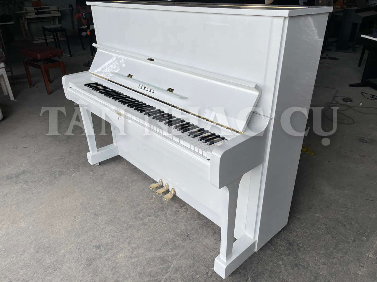 Đàn Piano Cơ Upright Yamaha U1H Màu Trắng - Qua Sử Dụng