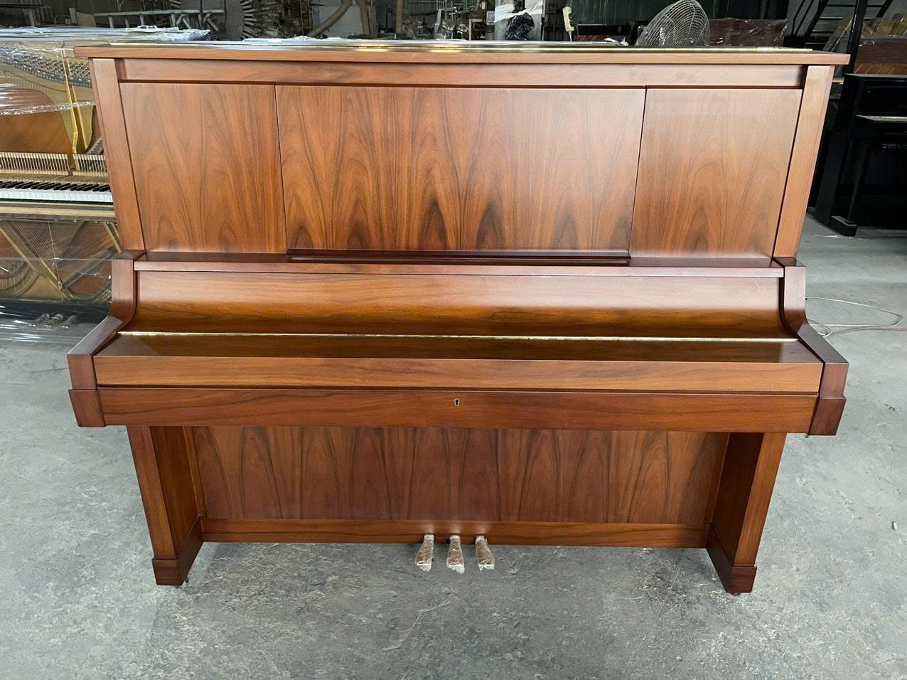 Đàn Piano Cơ Yamaha W101 - Qua Sử Dụng