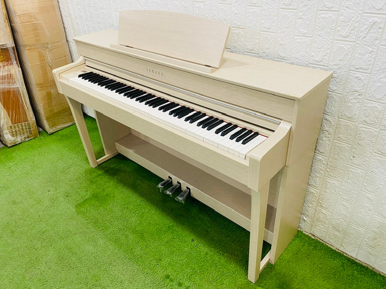 Đàn Piano Điện Yamaha CLP645