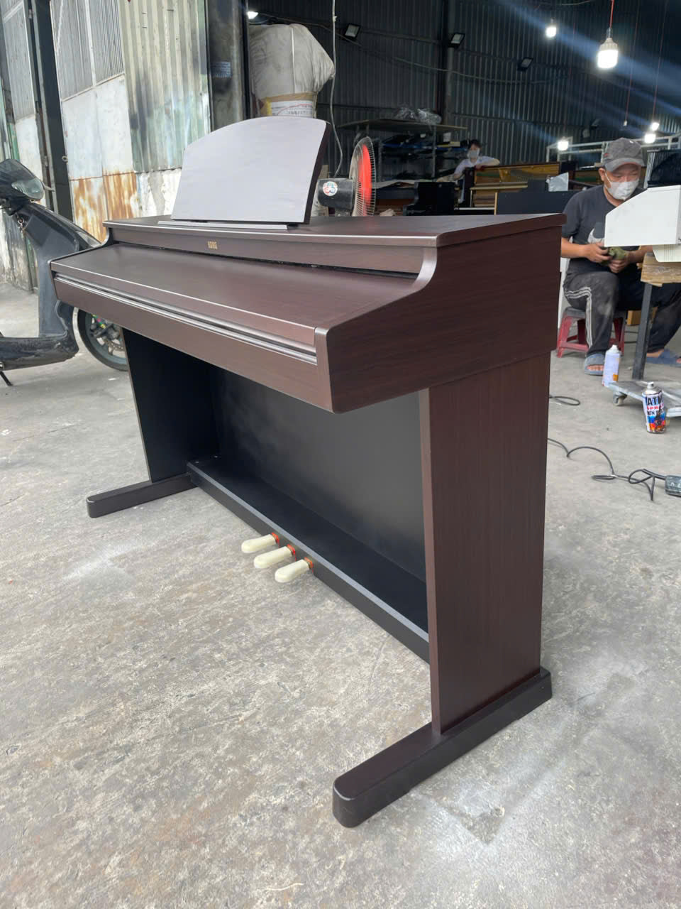 Đàn Piano Điện Korg C2200