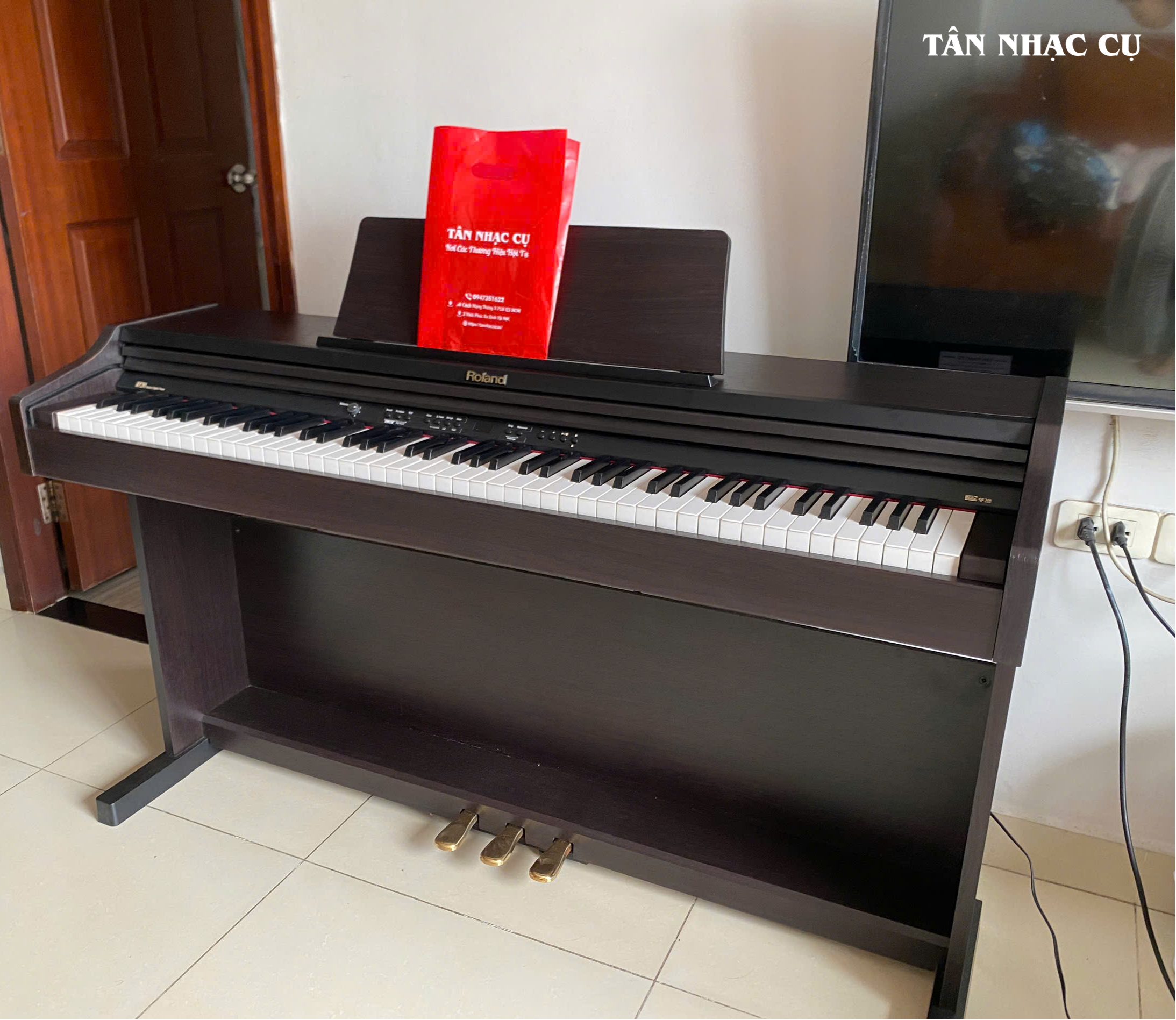 Đàn Piano Điện Roland Rp201