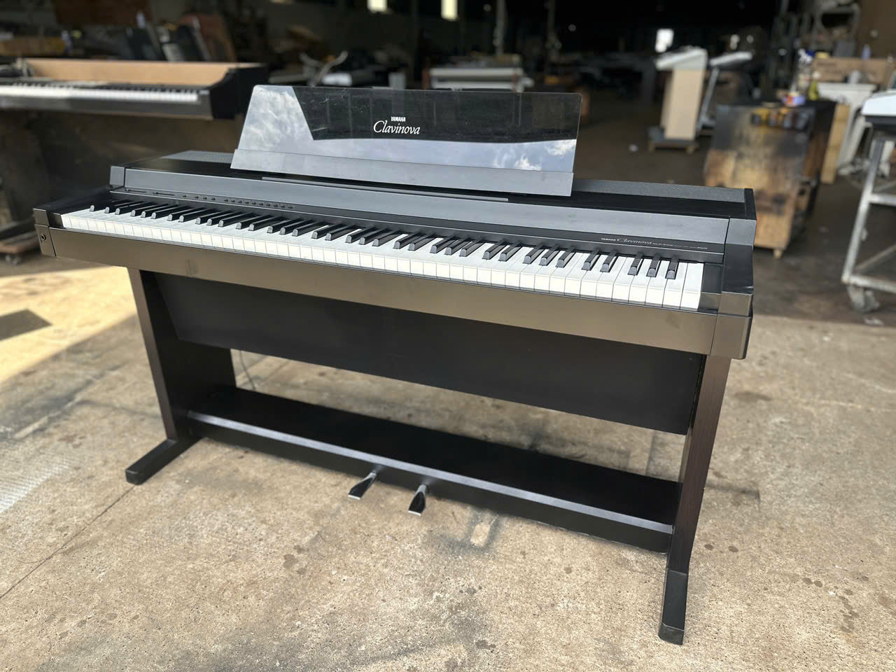 Đàn Piano Điện Yamaha CLP500