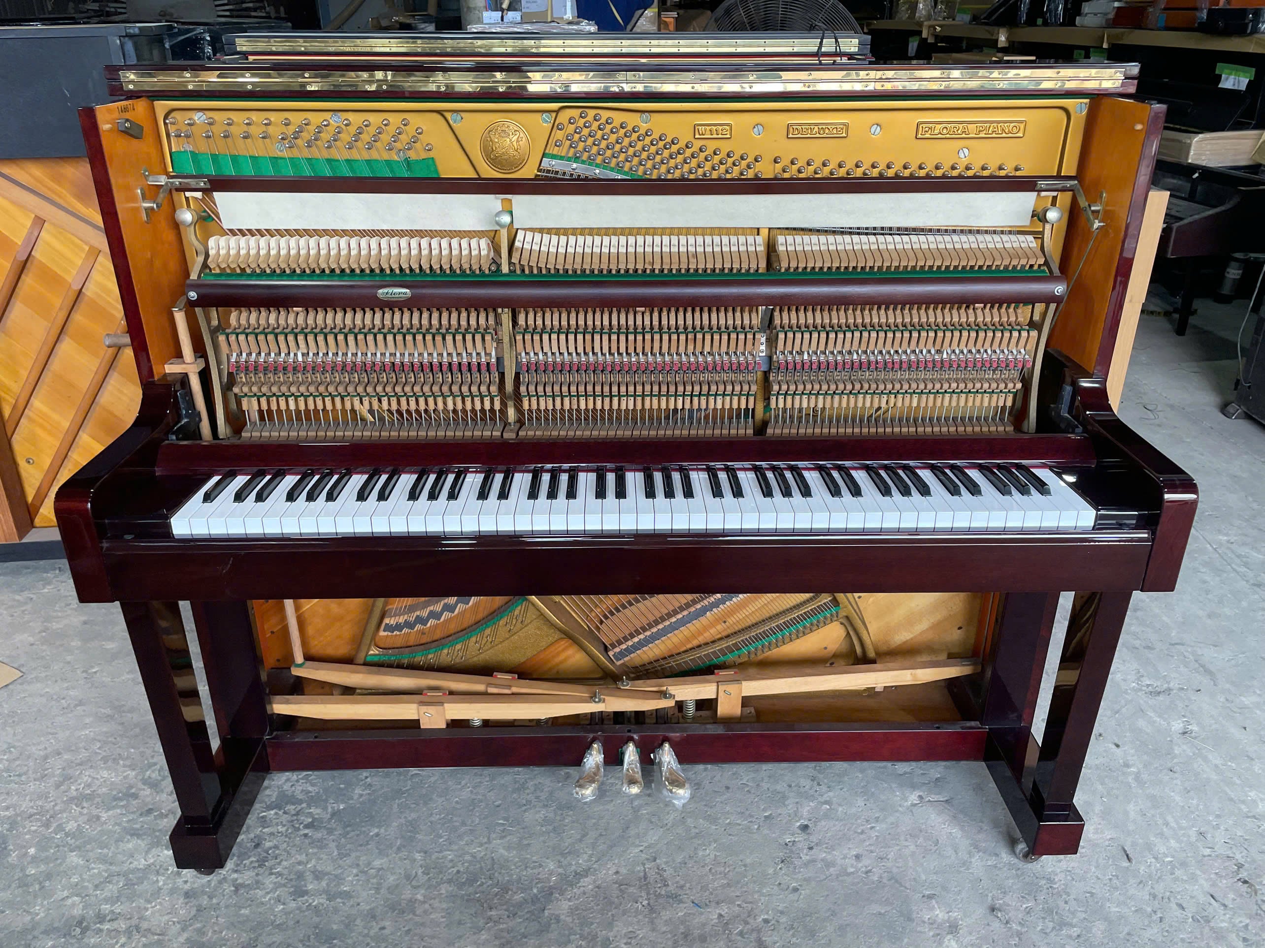 Đàn Piano Cơ Upright EARL WINDSOR - Made In Japan