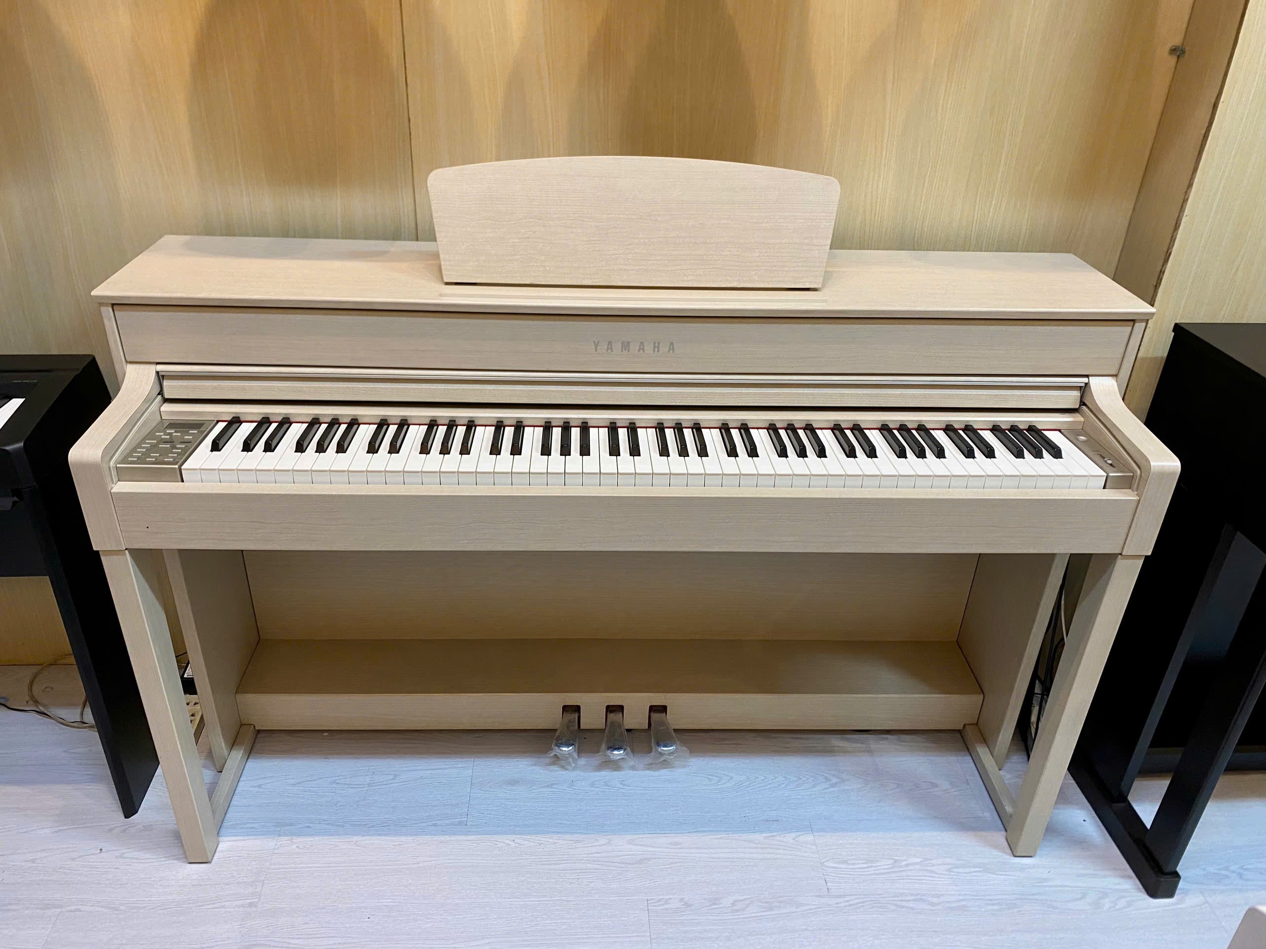 Đàn Piano Điện Yamaha CLP535