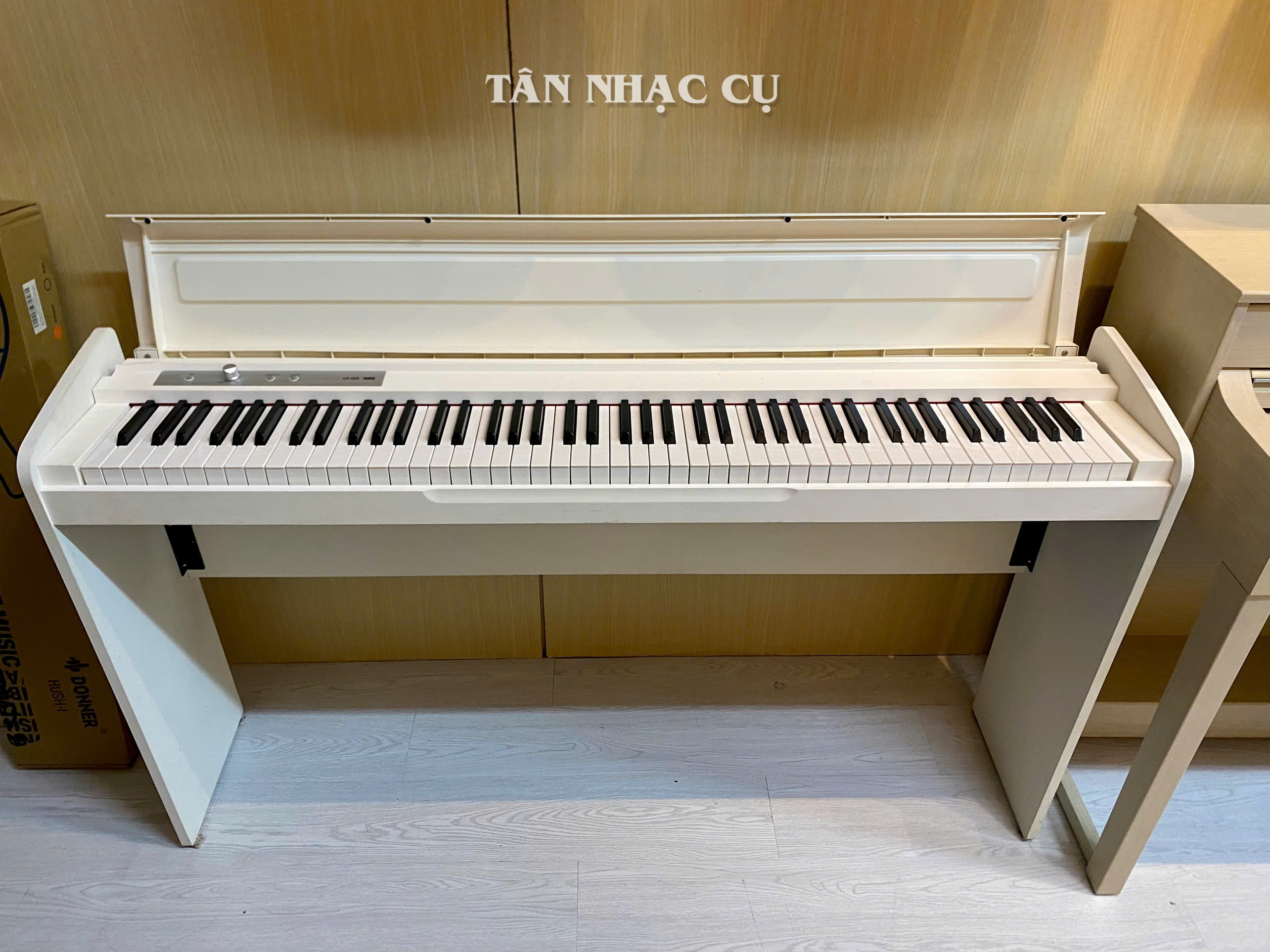 Đàn Piano Điện Korg LP180