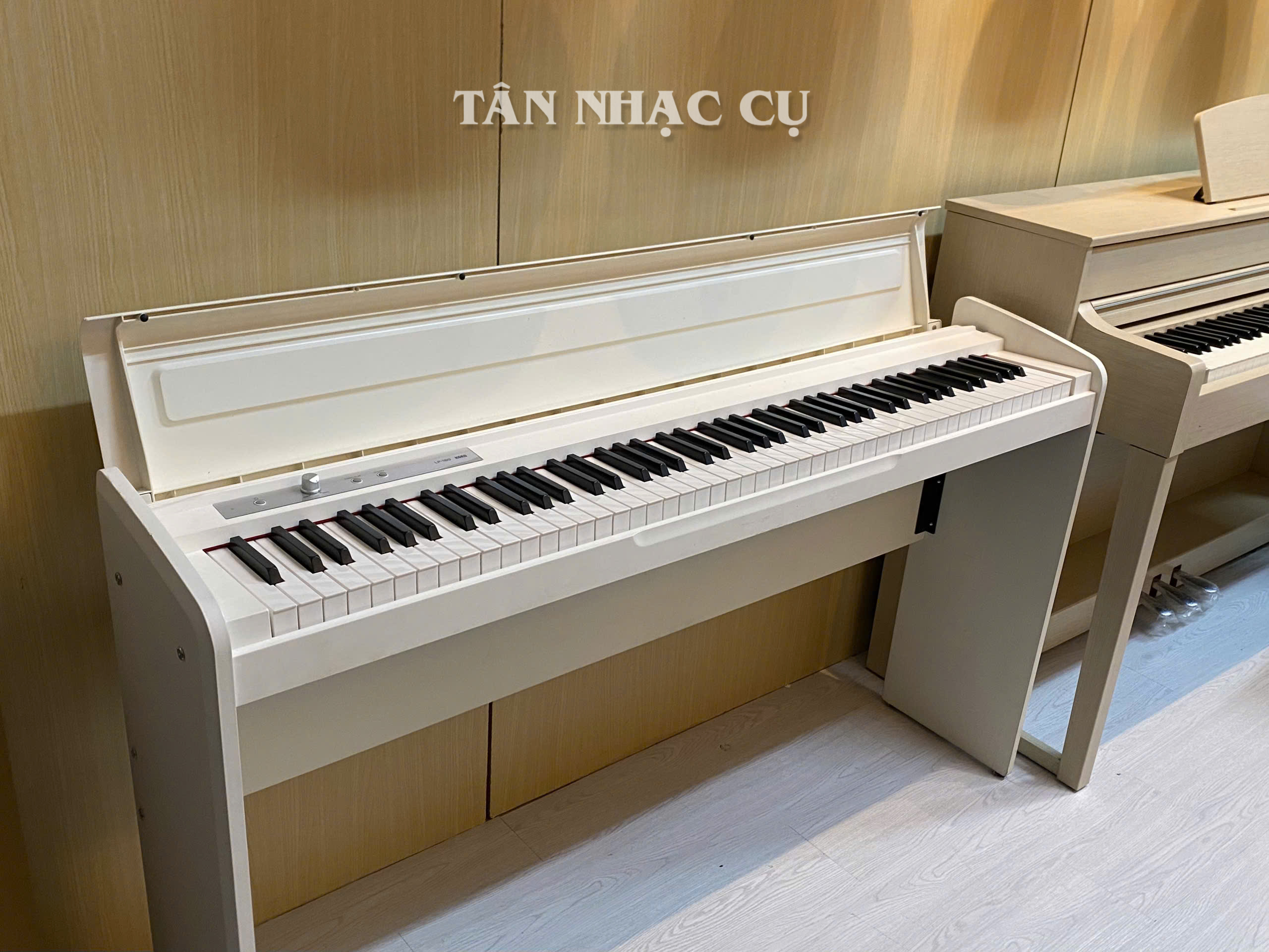 Đàn Piano Điện Korg LP180