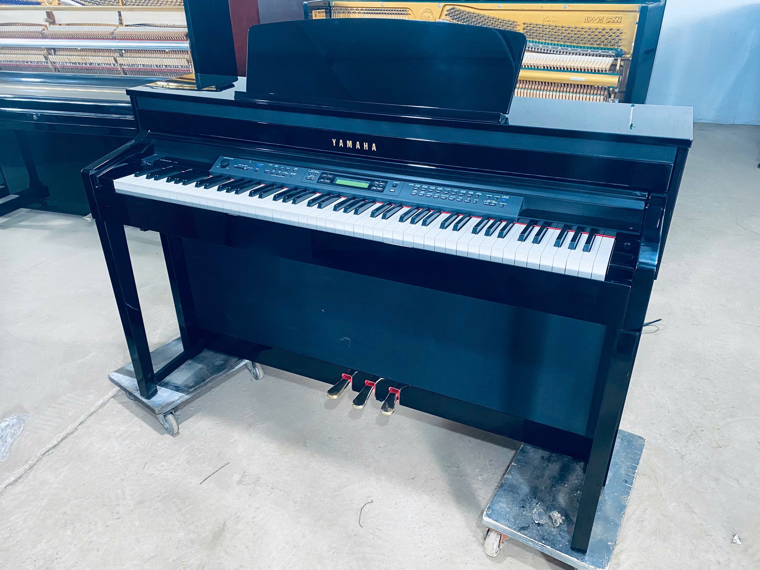 Đàn Piano Điện Yamaha CLP480 PE