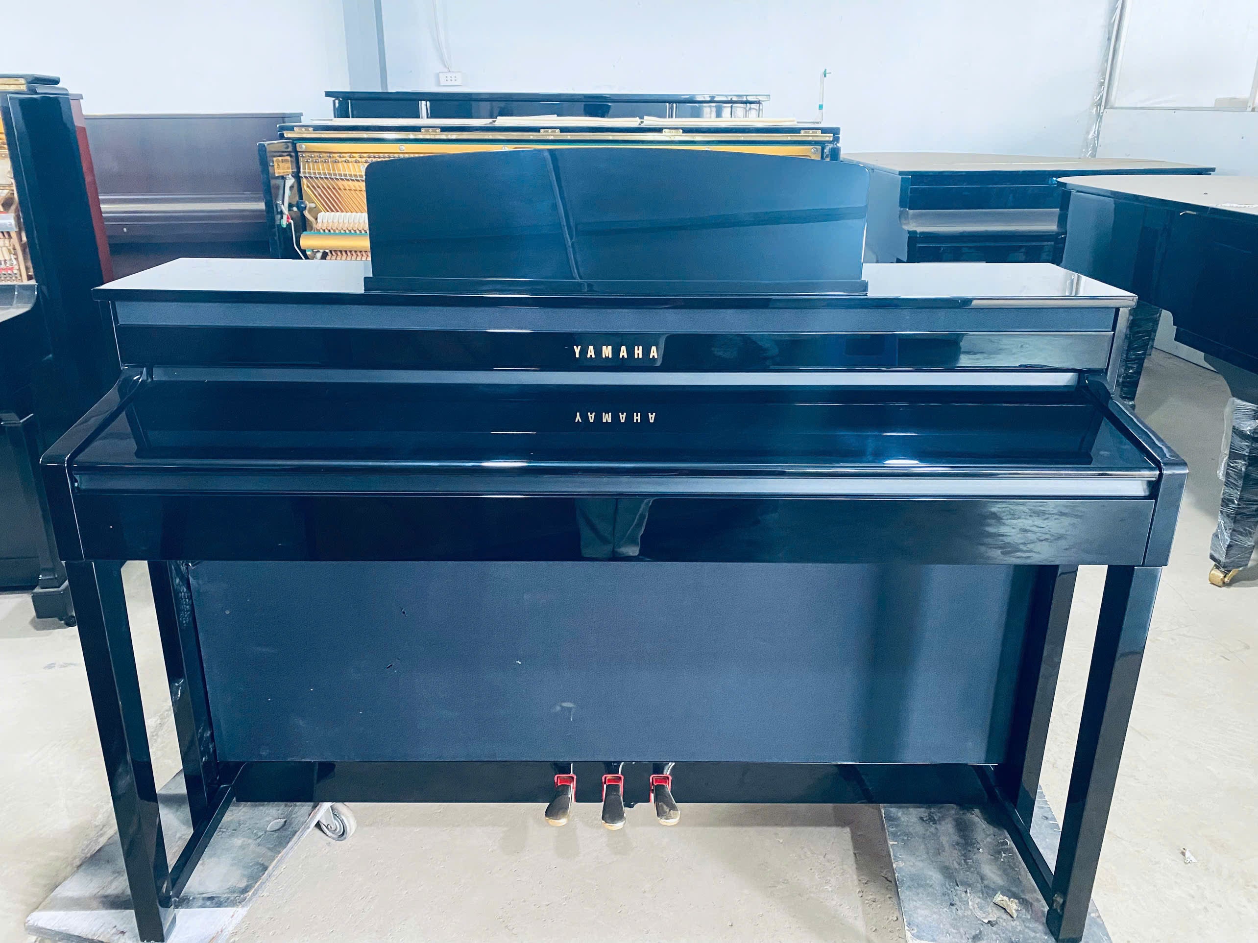 Đàn Piano Điện Yamaha CLP480 PE