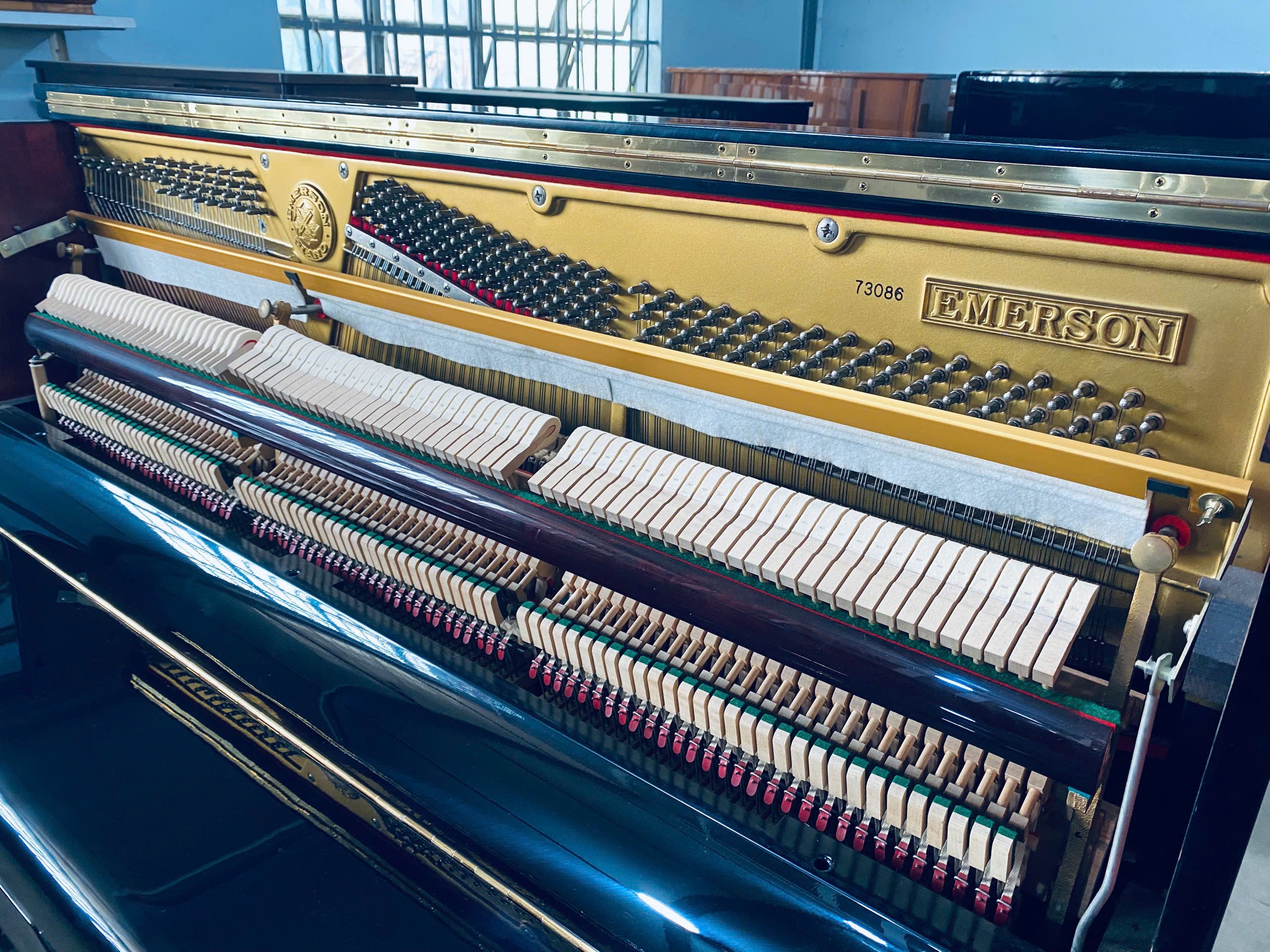 Đàn Piano Cơ EMERSON