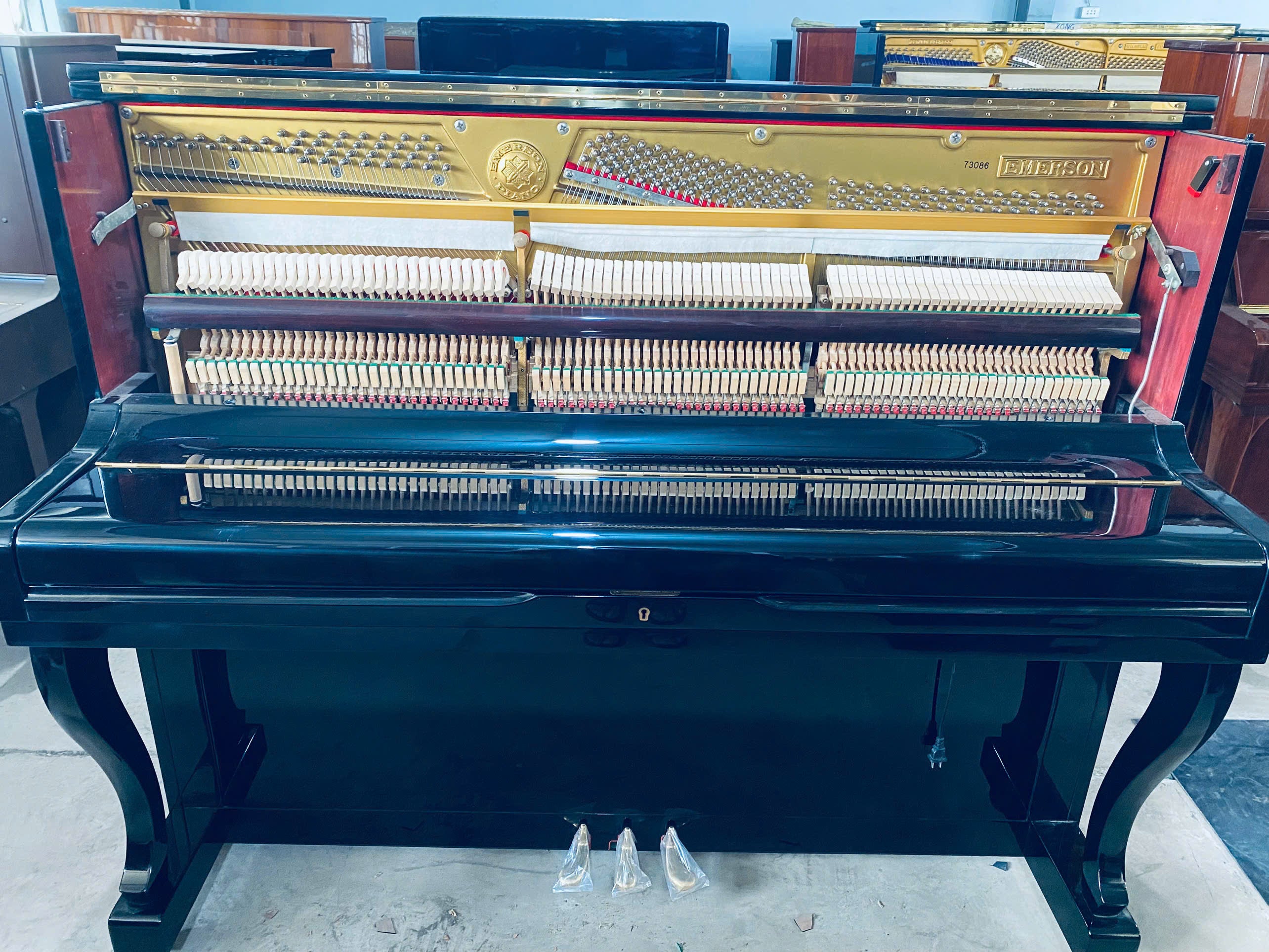 Đàn Piano Cơ EMERSON