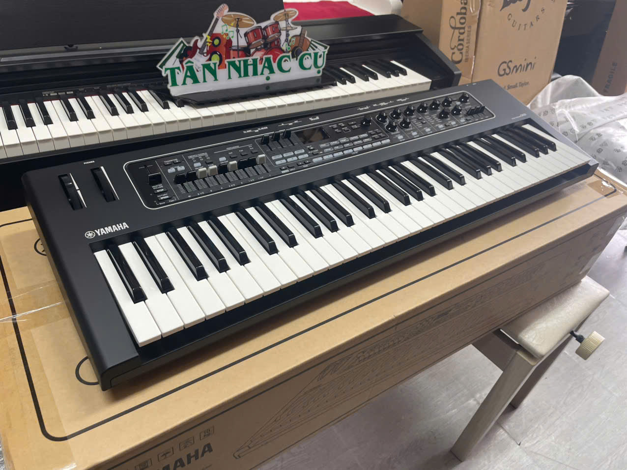 Đàn Organ Yamaha CK61