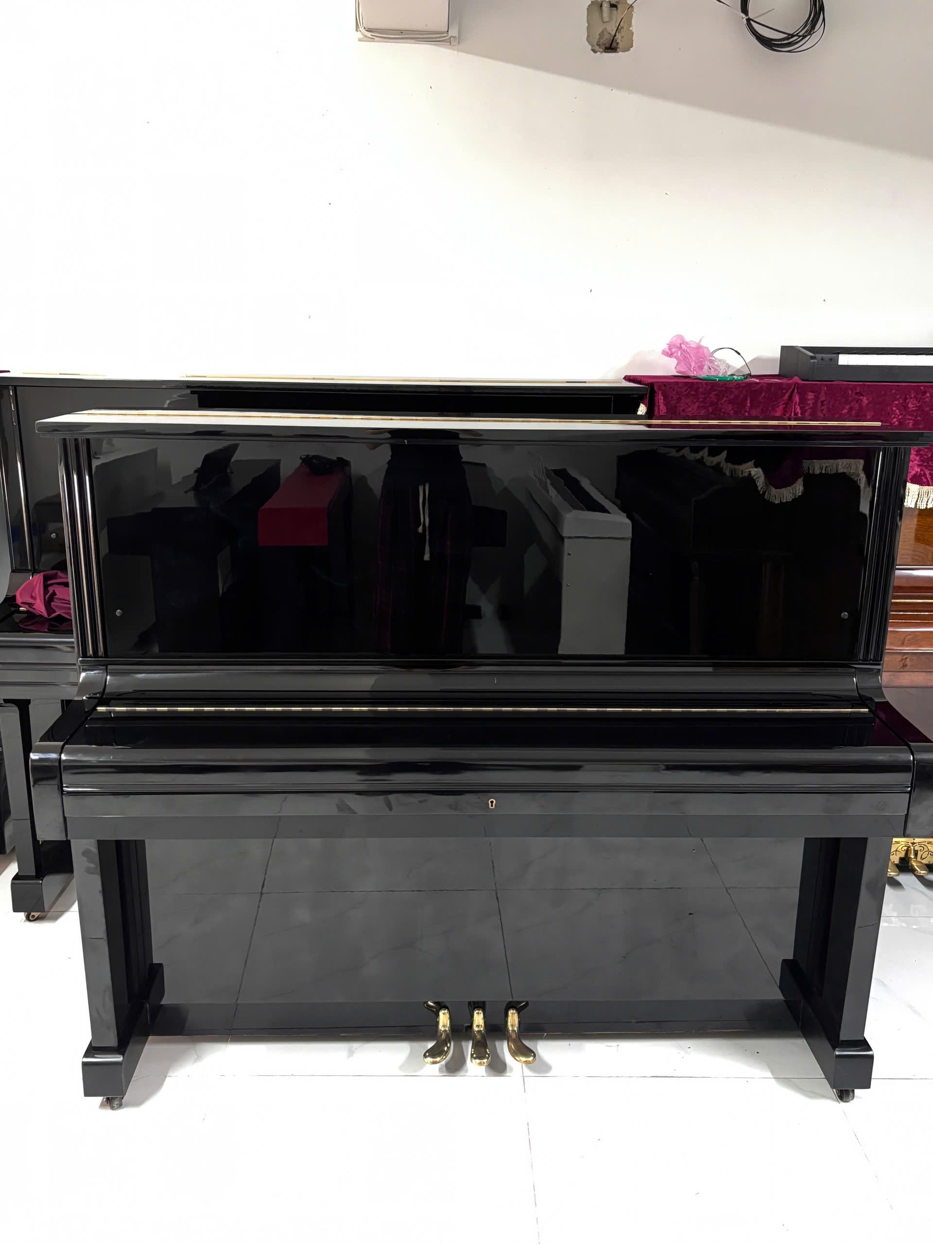 Đàn Piano Cơ Upright Kawai BL51