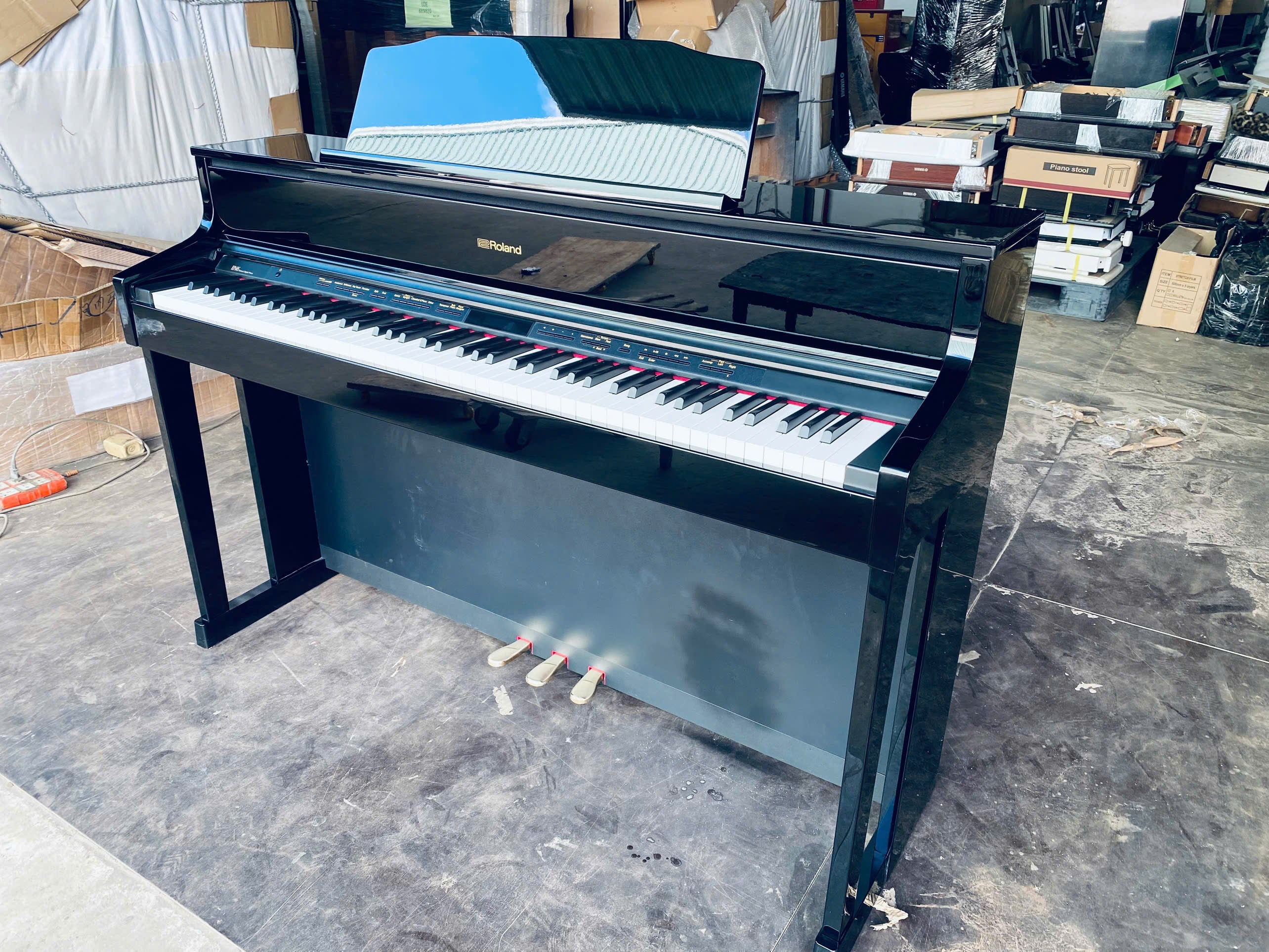 Đàn Piano Điện Roland HP605