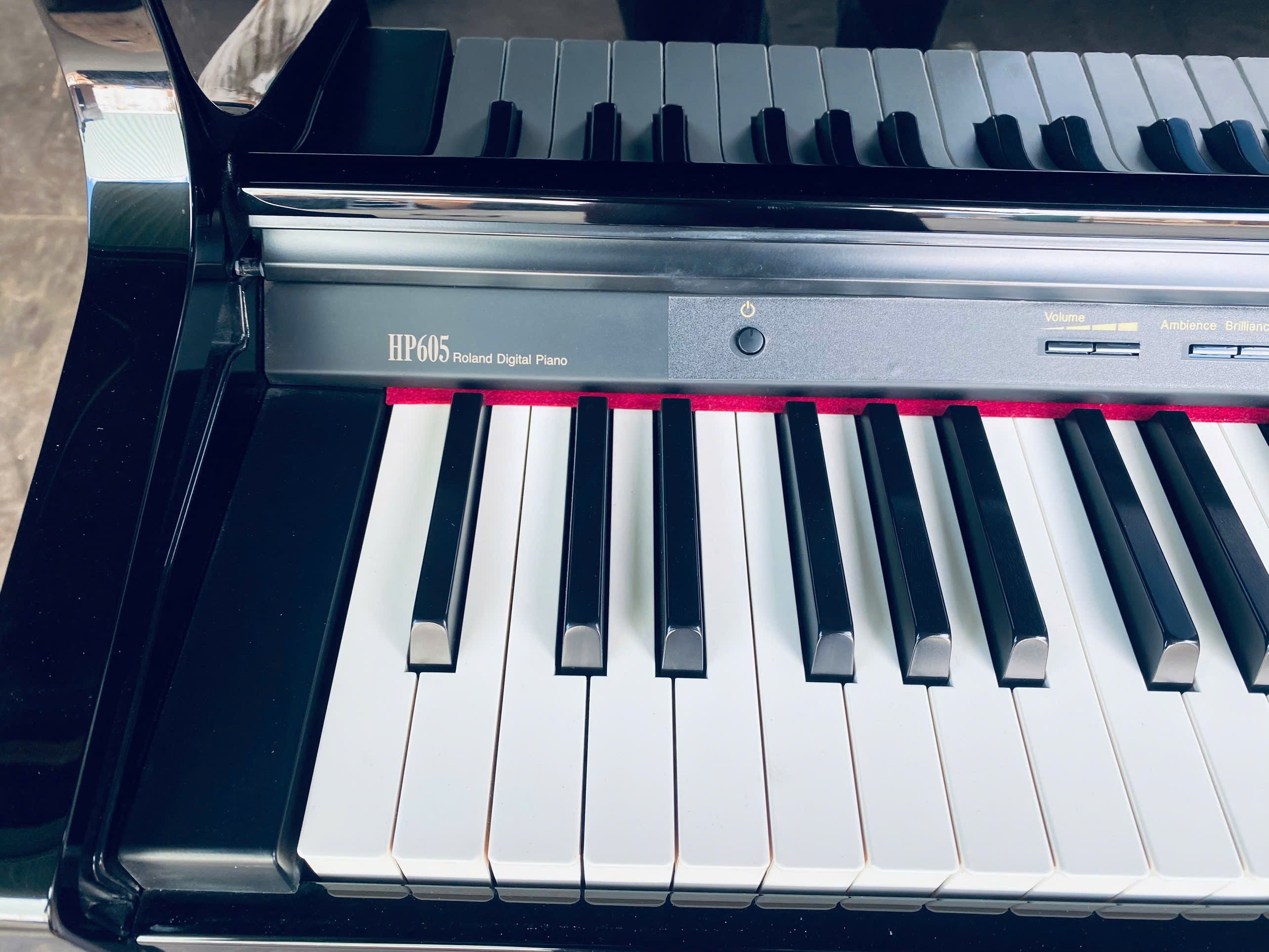 Đàn Piano Điện Roland HP605